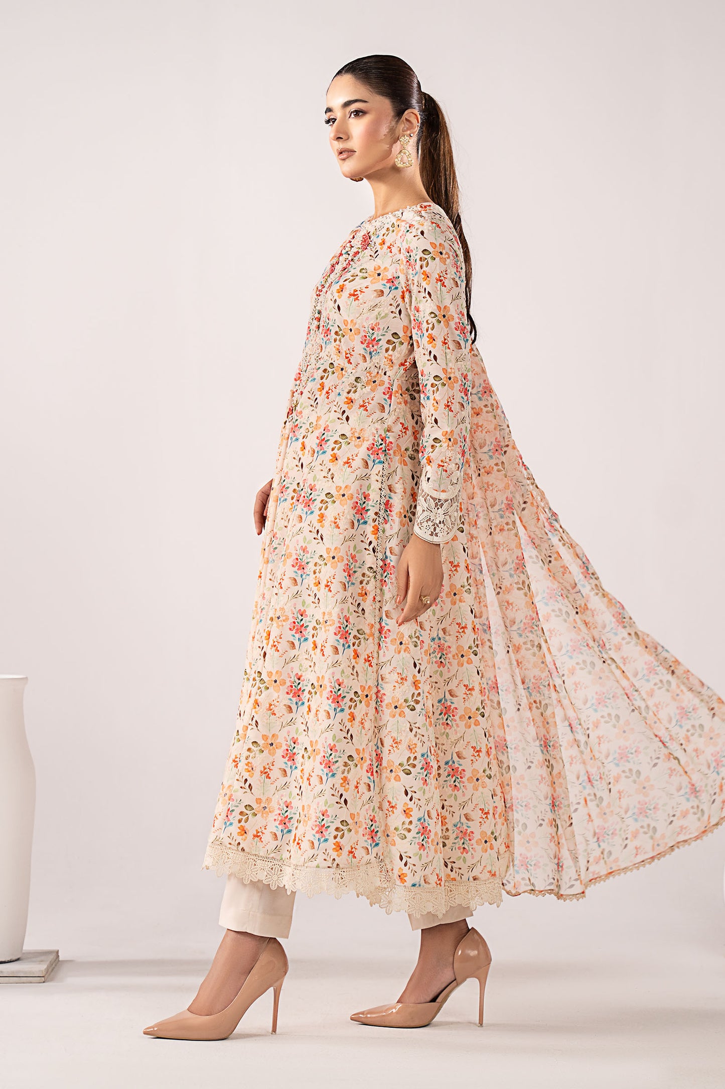 3 Piece Embroidered Lawn Suit