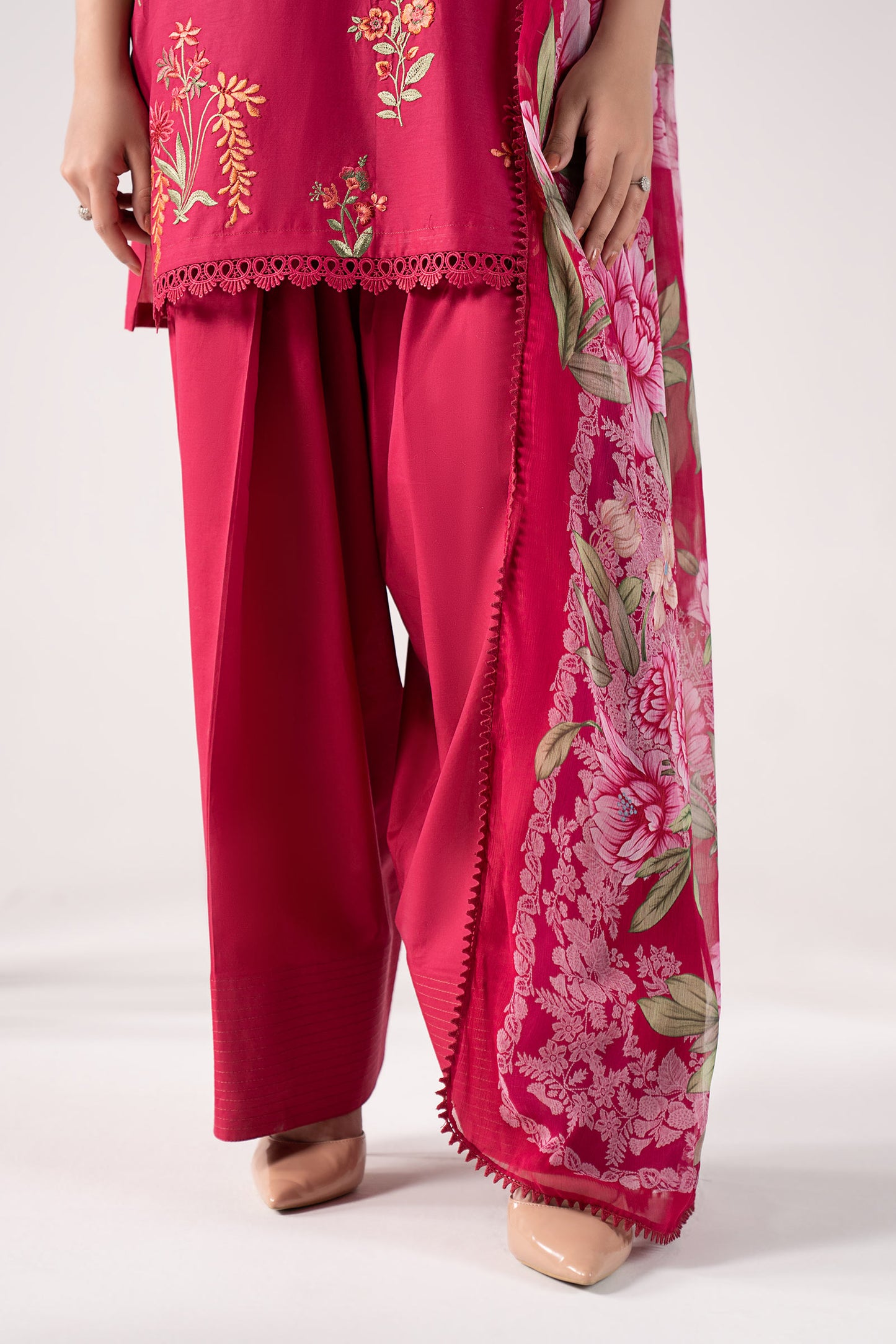 3 Piece Embroidered Lawn Suit