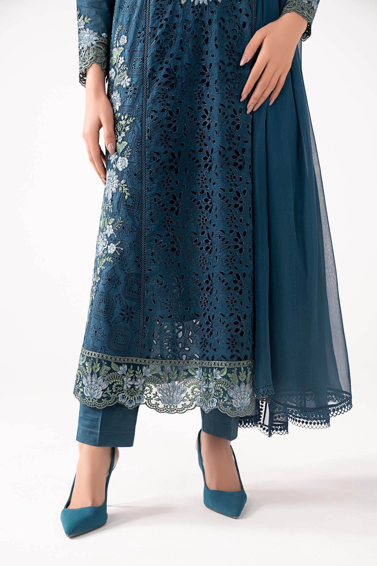 3 Piece Embroidered Lawn Suit