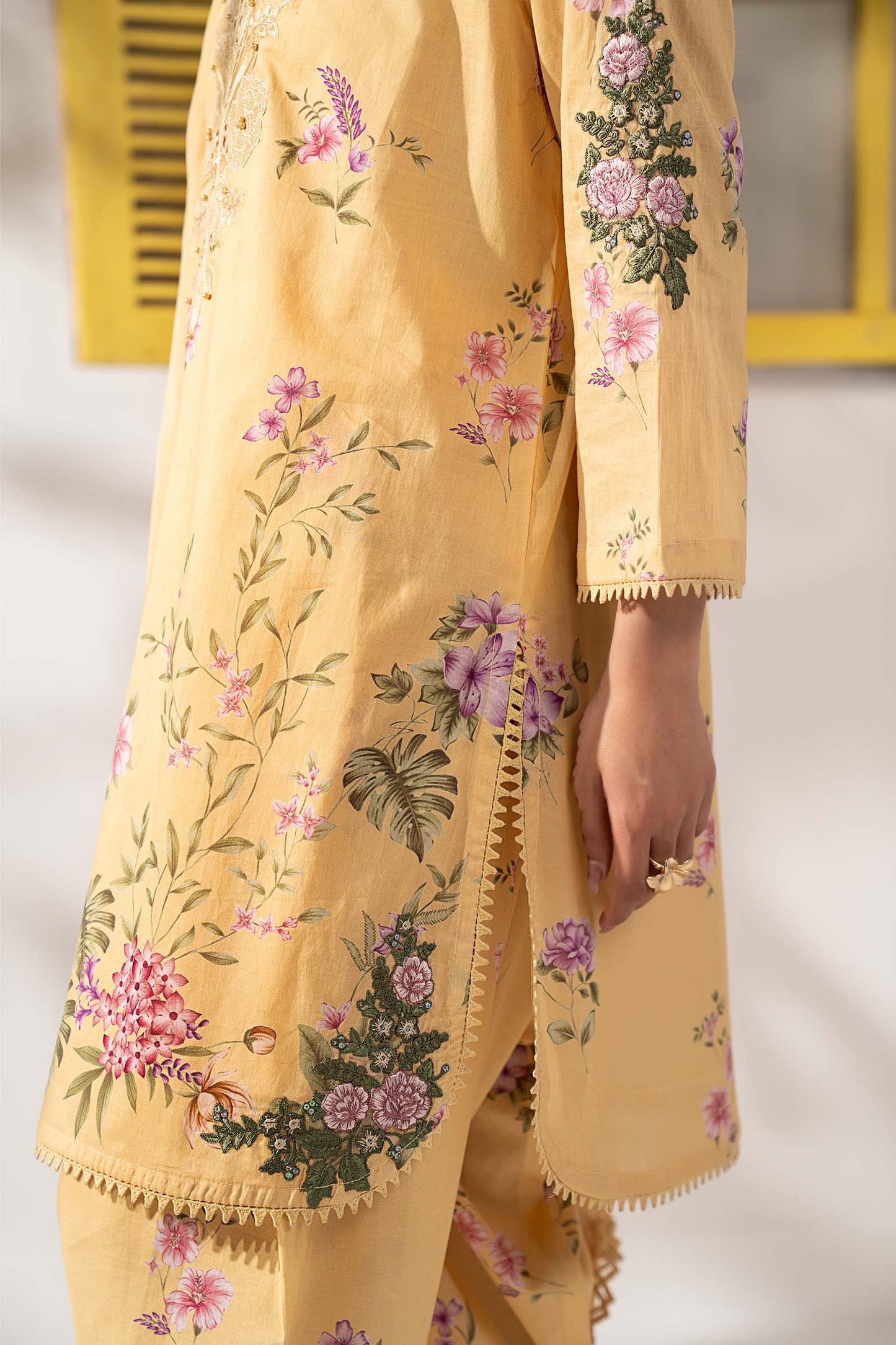 3 Piece Embroidered Lawn Suit