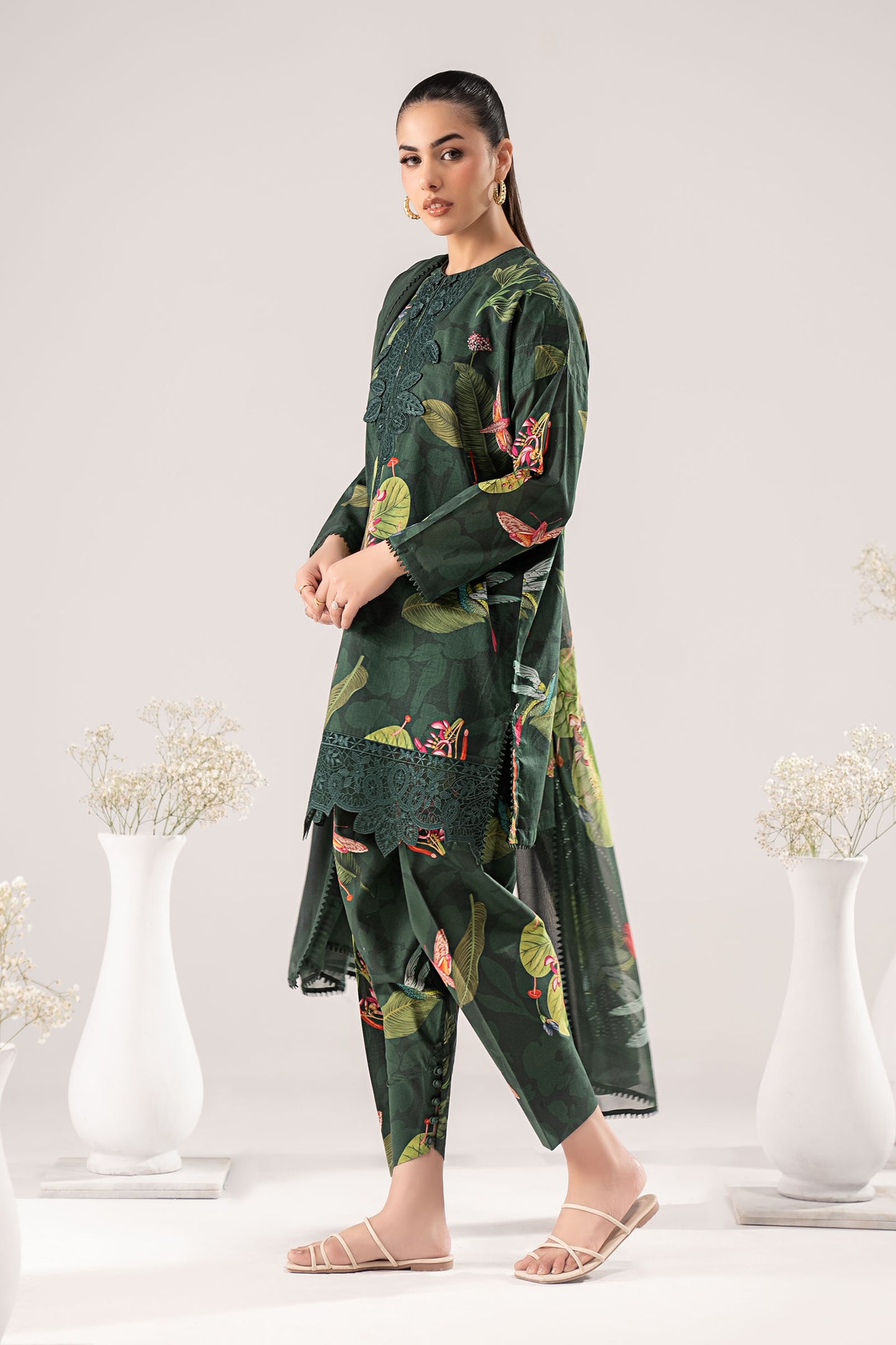 3 Piece Embroidered Lawn Suit