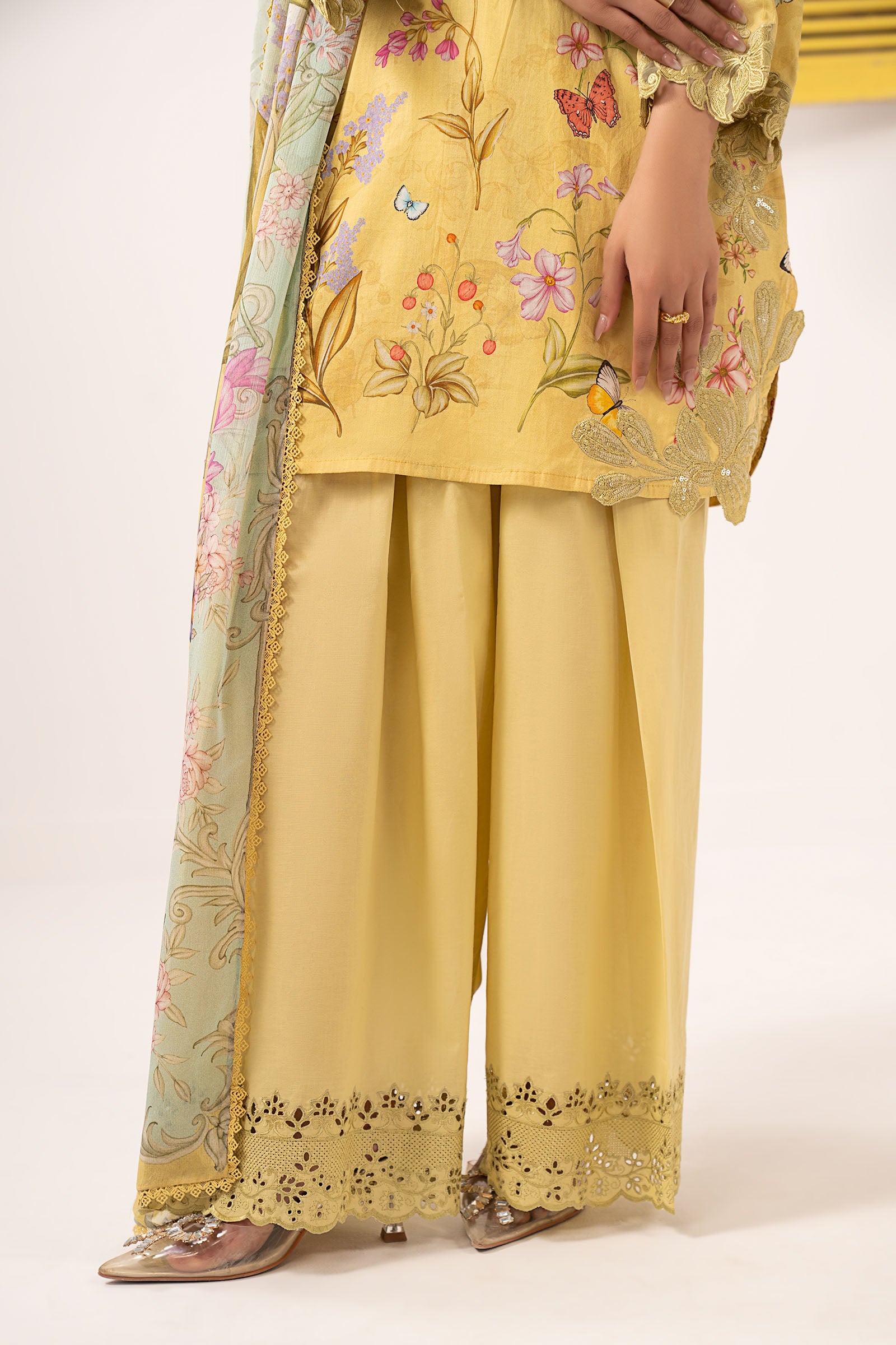 3 Piece Embroidered Lawn Suit