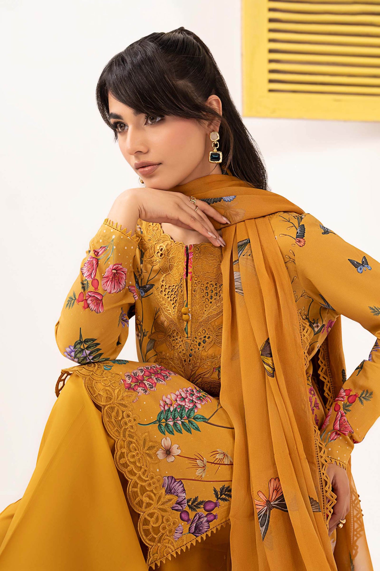 3 Piece Embroidered Lawn Suit