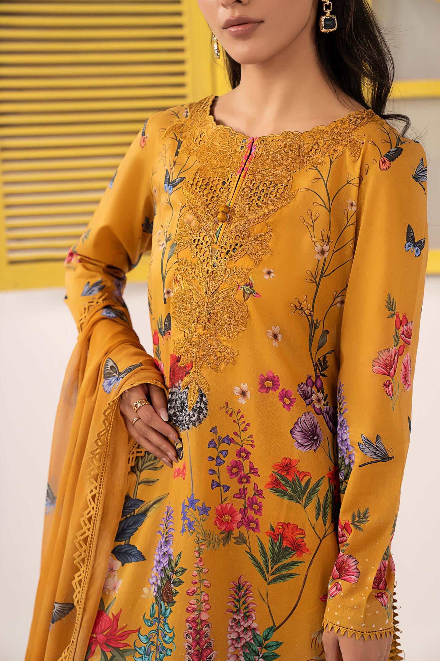 3 Piece Embroidered Lawn Suit