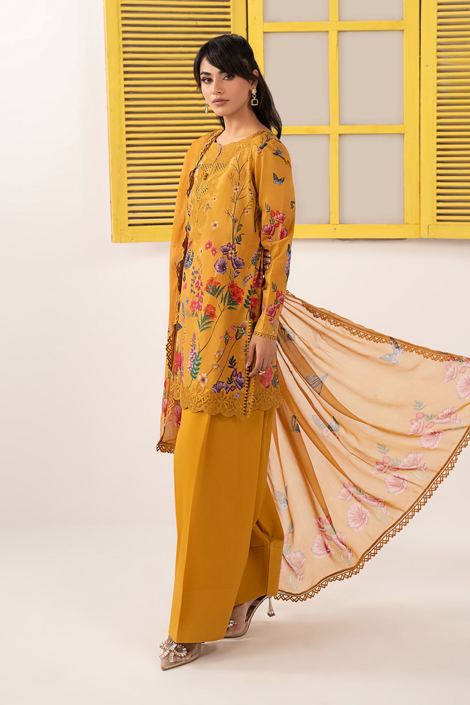 3 Piece Embroidered Lawn Suit