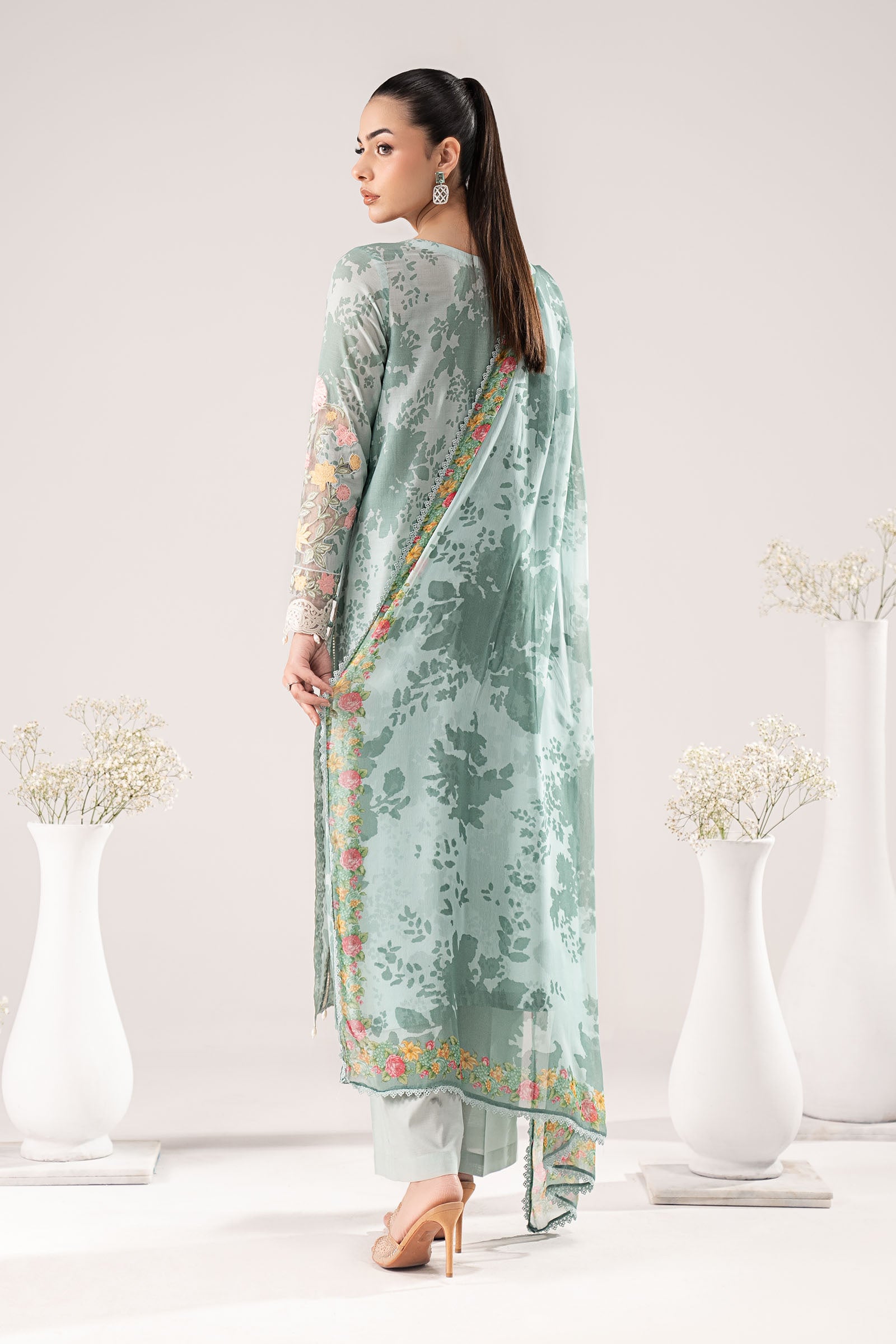 3 Piece Embroidered Lawn Suit