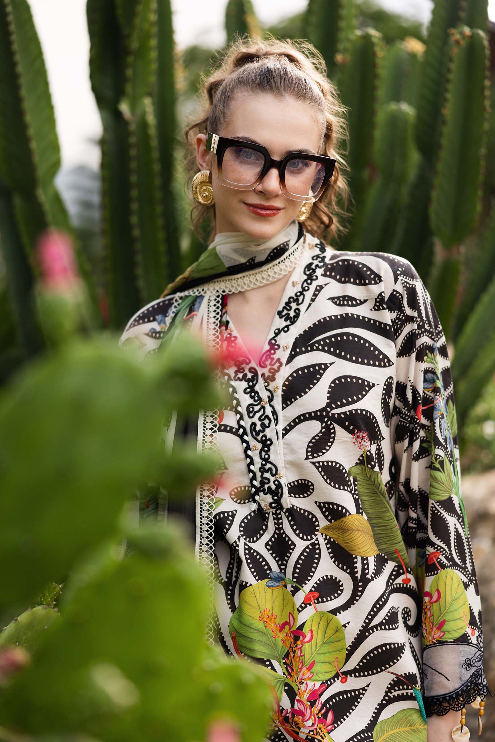 3 Piece Embroidered Lawn Suit