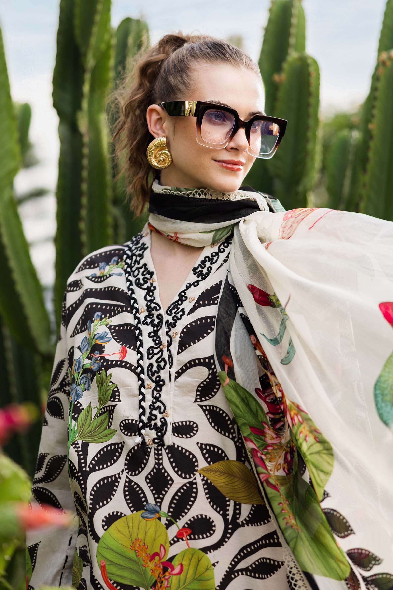 3 Piece Embroidered Lawn Suit