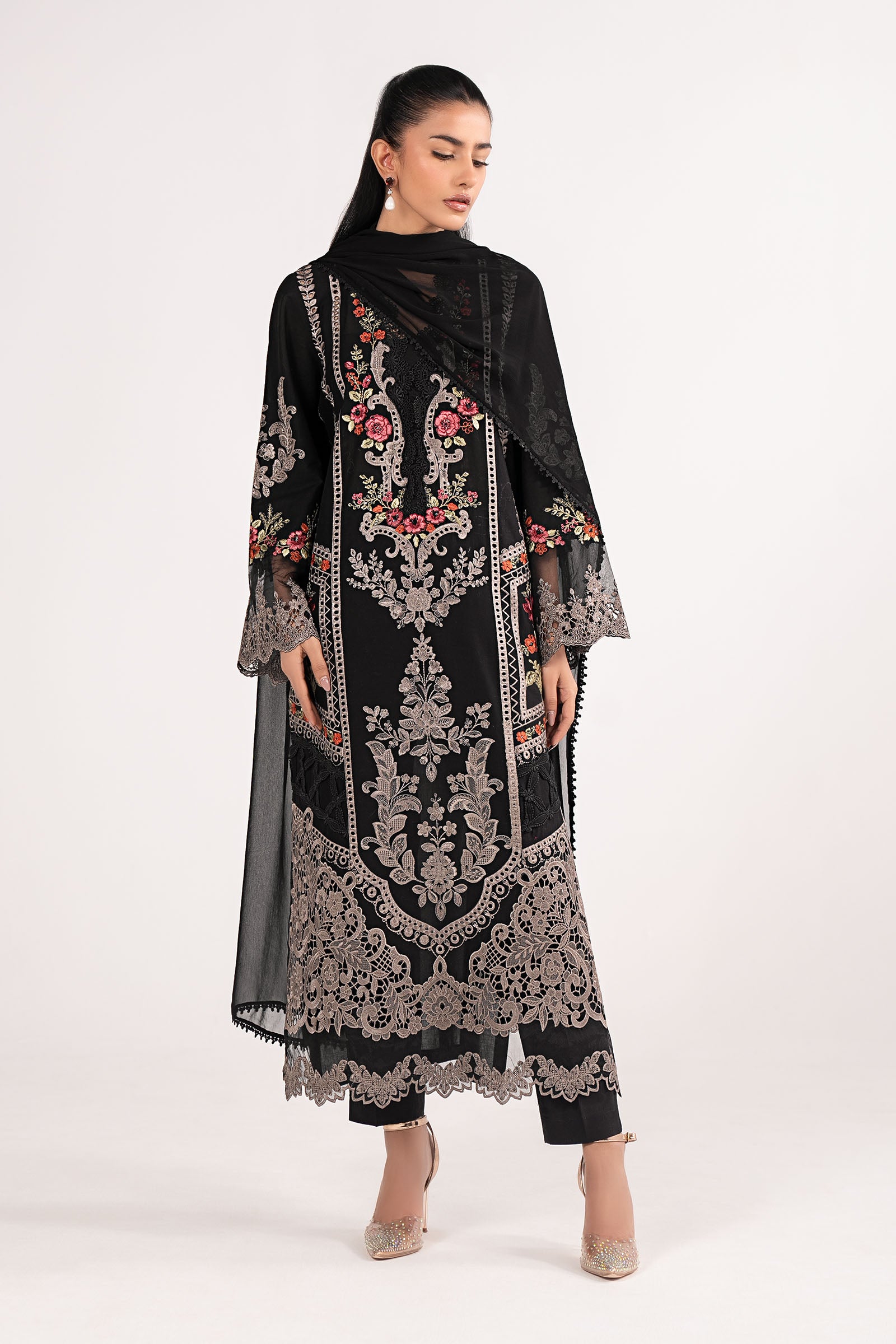 3 Piece Embroidered Lawn Suit