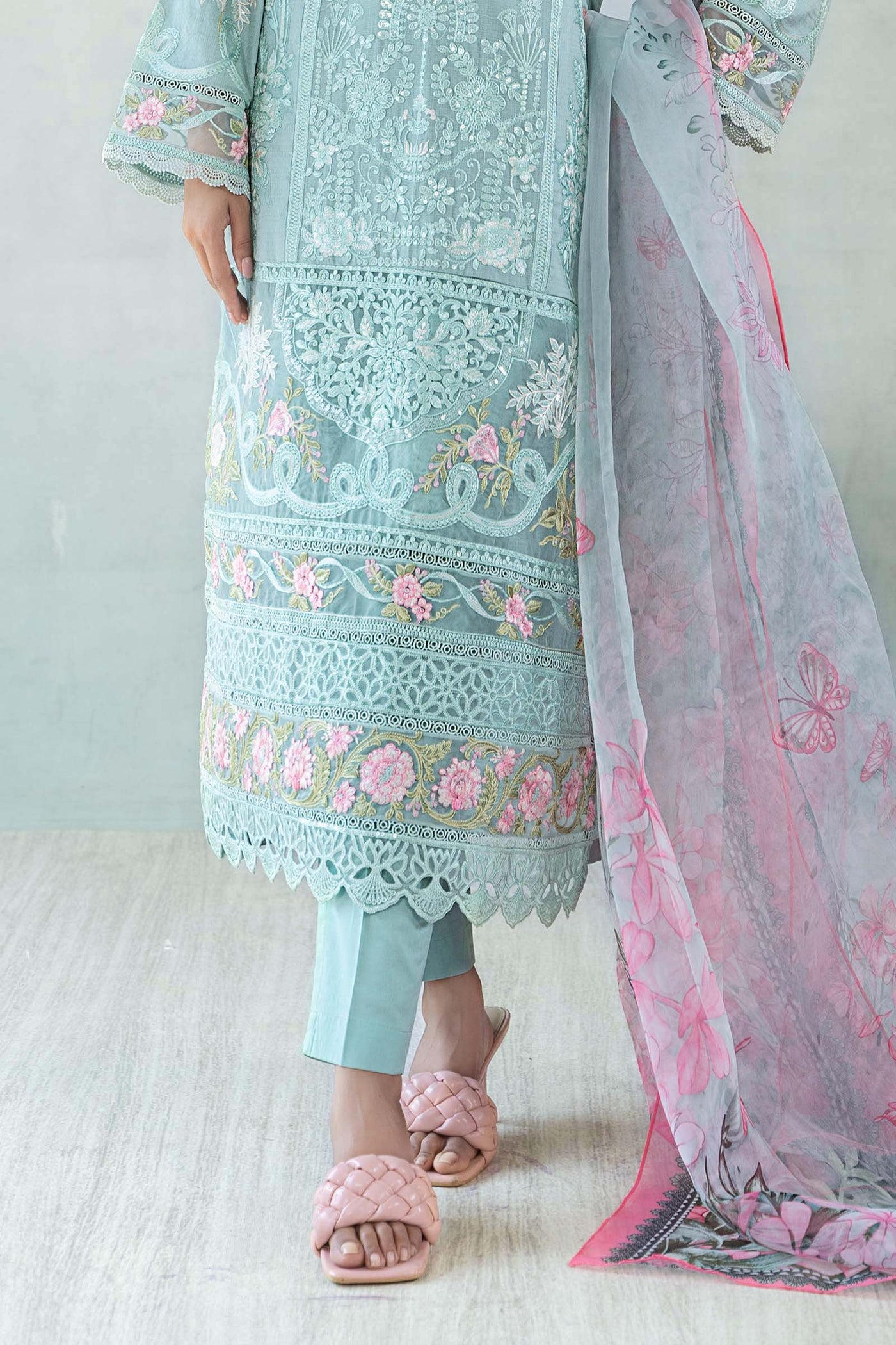 3 Piece Embroidered Lawn Suit