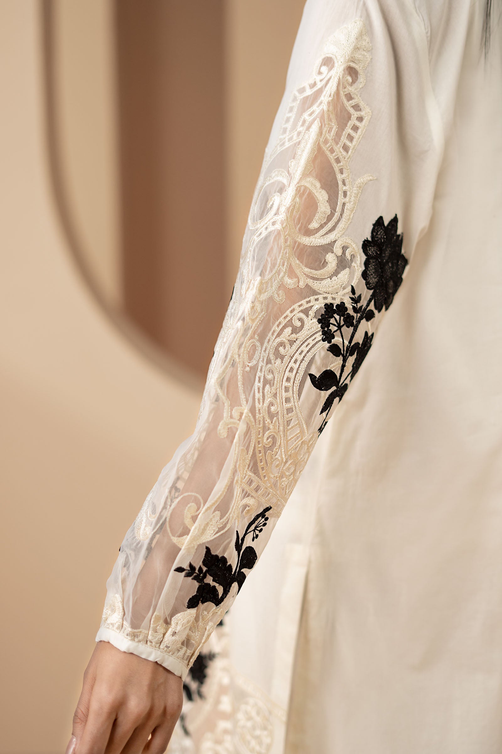 3 Piece Embroidered Lawn Suit