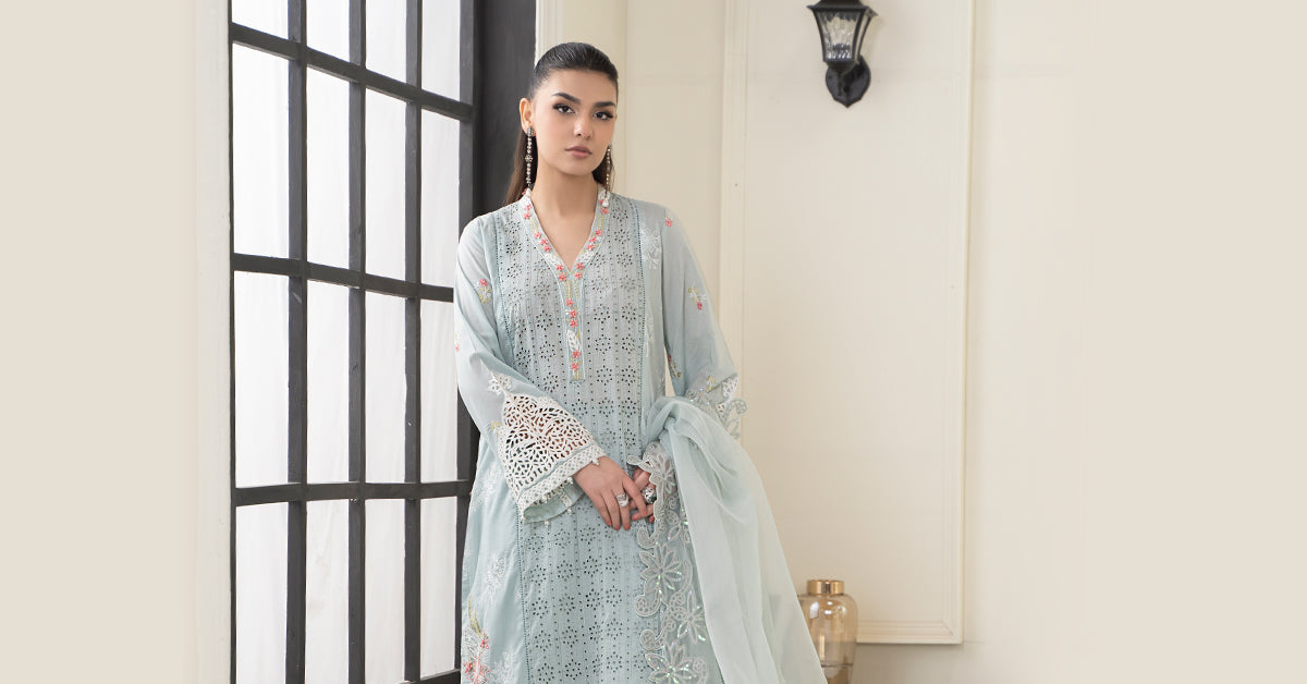 3 Piece Embroidered Lawn Suit | DW-EF24-05