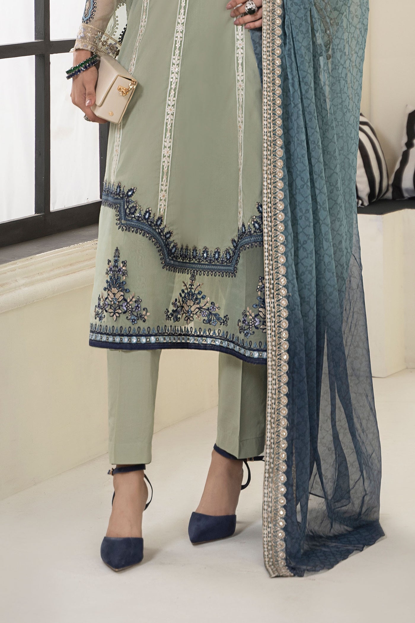 3 Piece Embroidered Lawn Suit