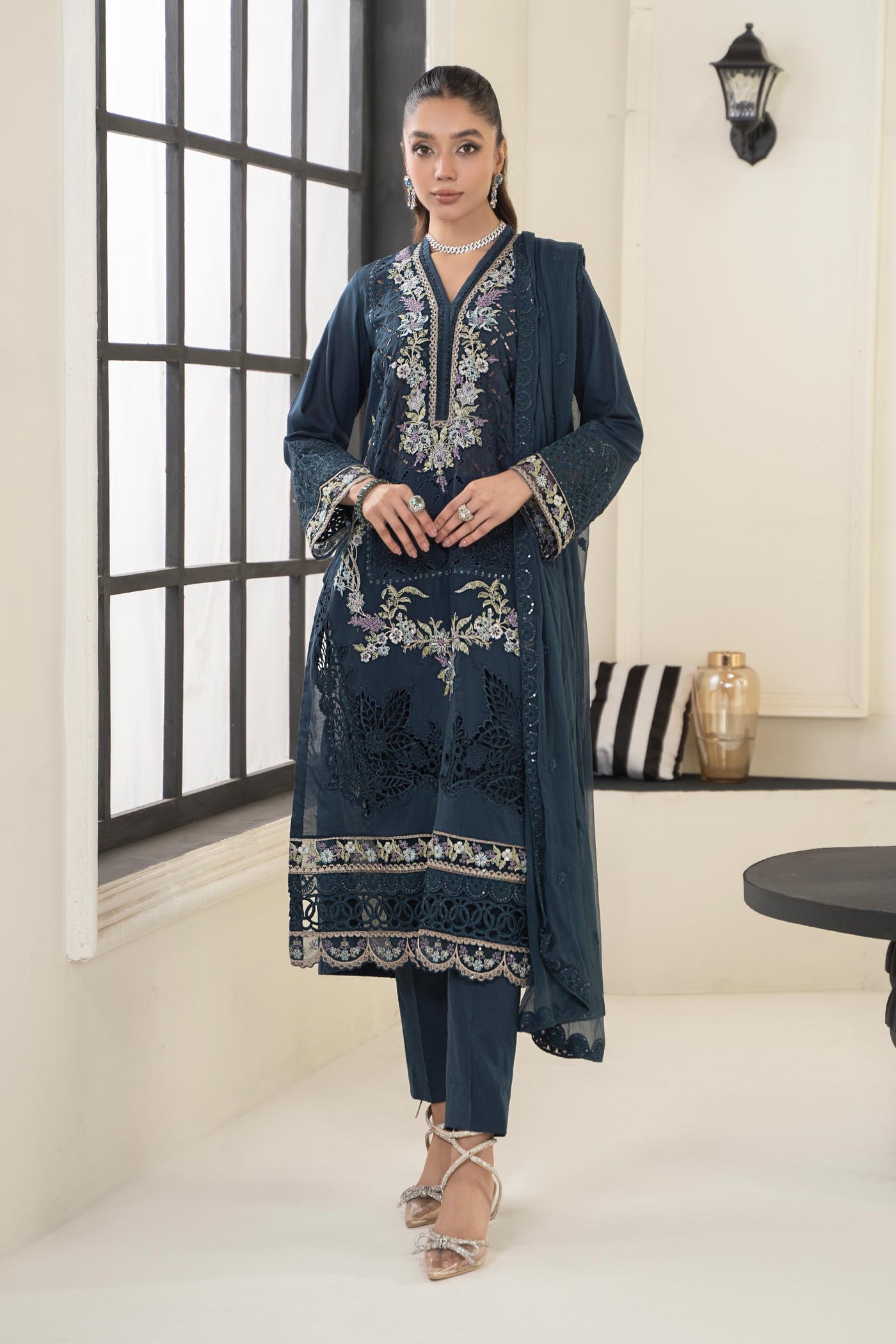 3 Piece Embroidered Lawn Suit