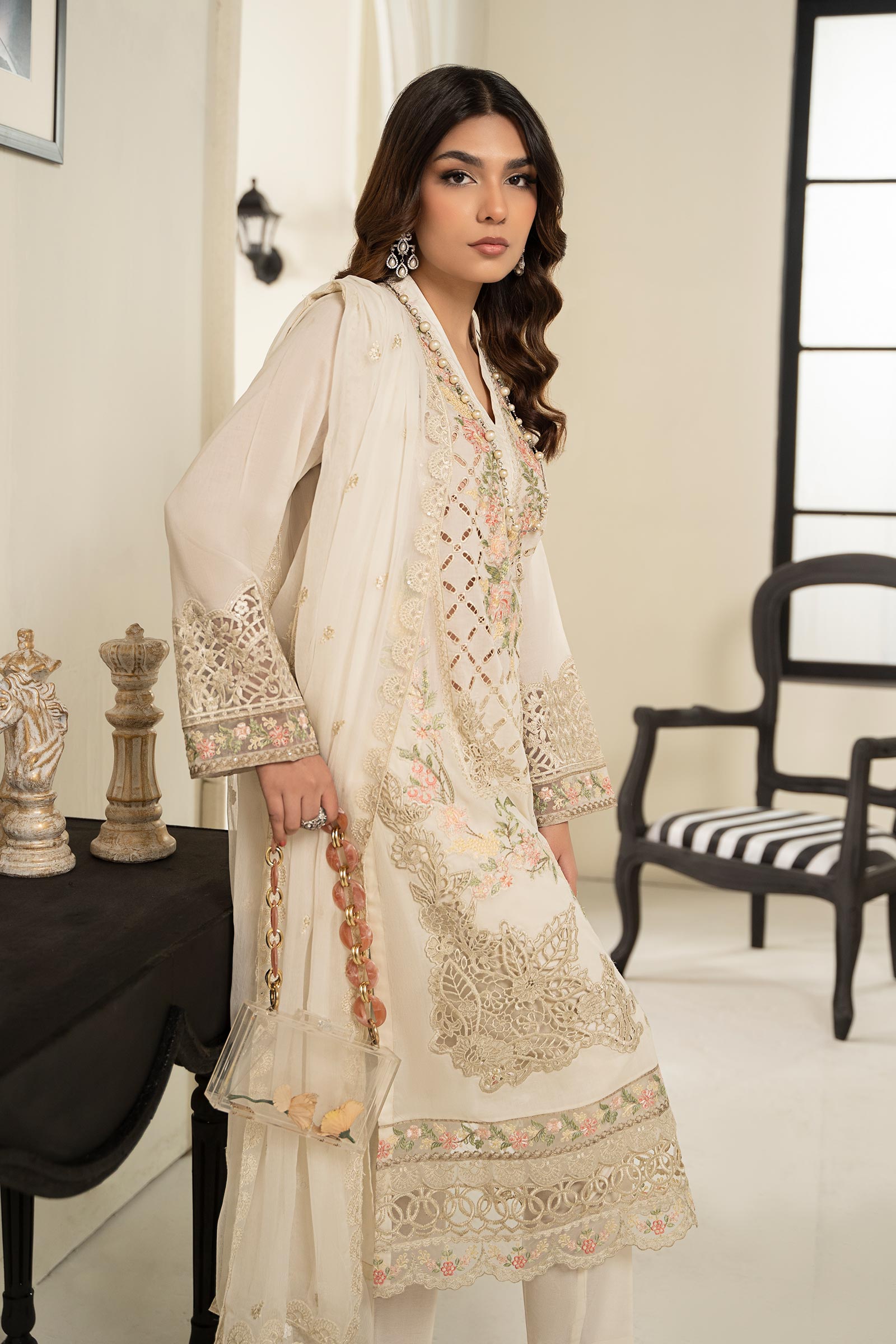 3 Piece Embroidered Lawn Suit