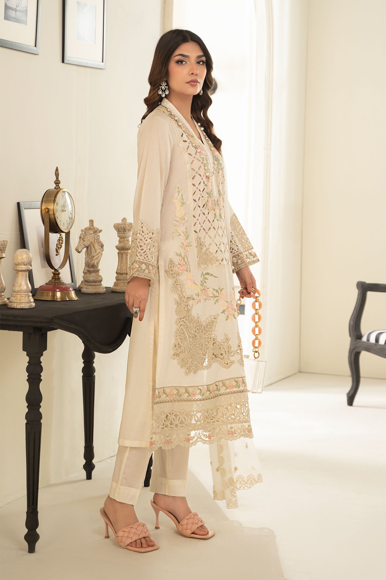 3 Piece Embroidered Lawn Suit