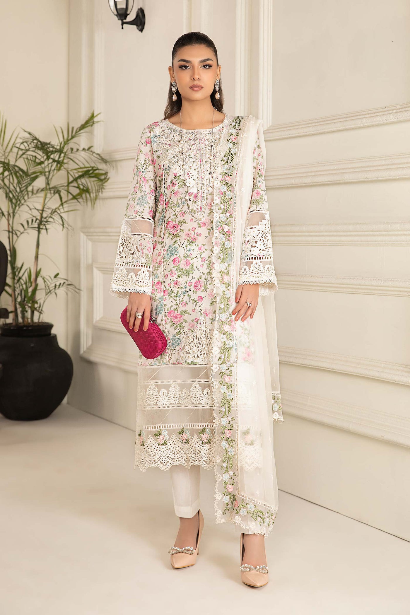 3 Piece Embroidered Lawn Suit