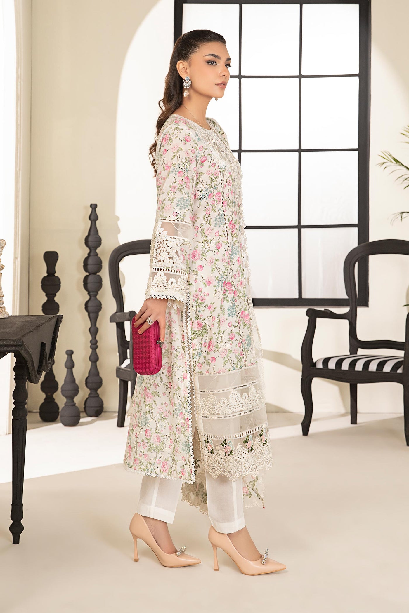 3 Piece Embroidered Lawn Suit
