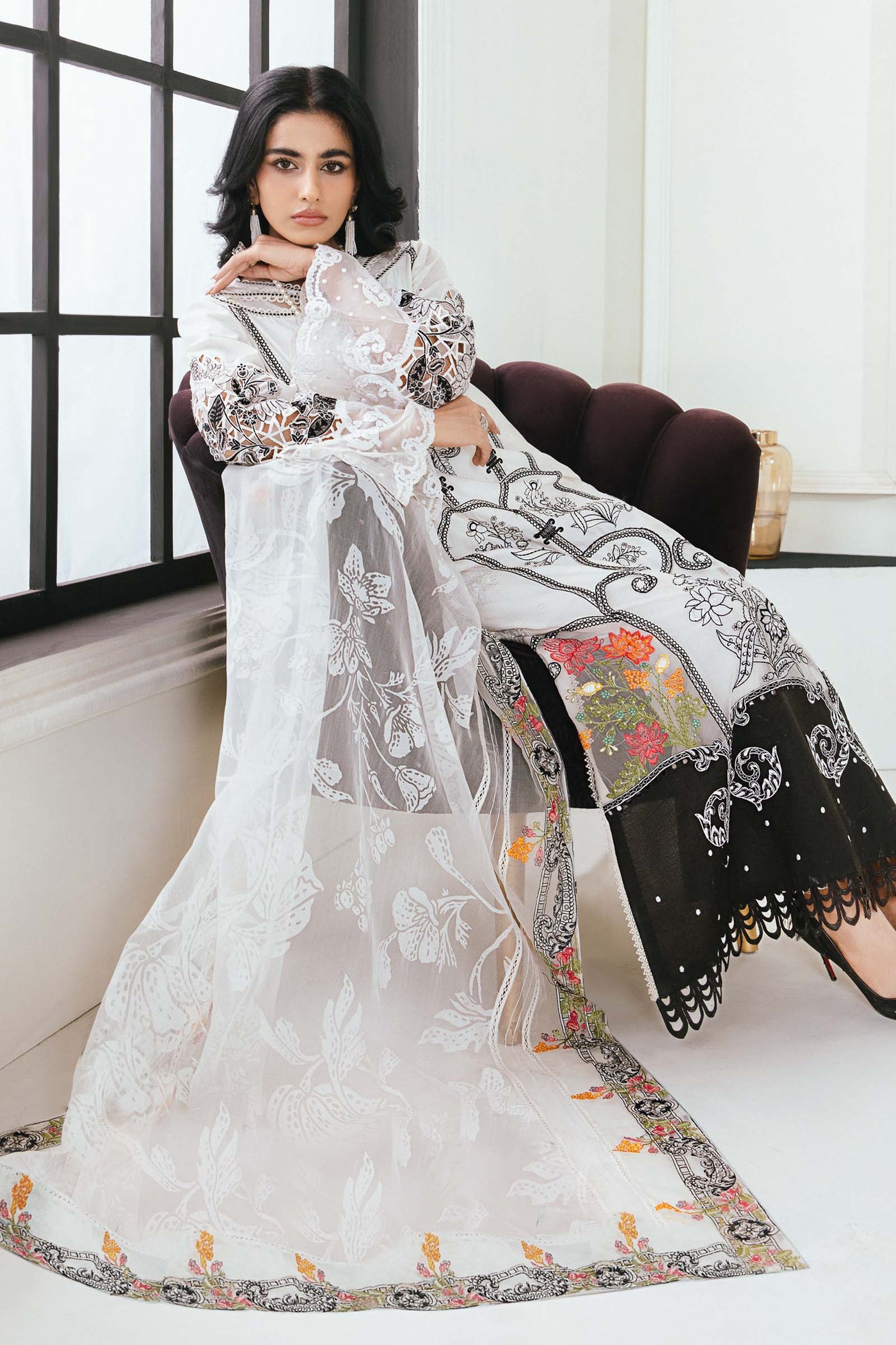 3 Piece Embroidered Lawn Suit | DW-EF24-74