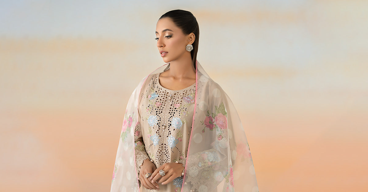 3 Piece Embroidered Lawn Suit