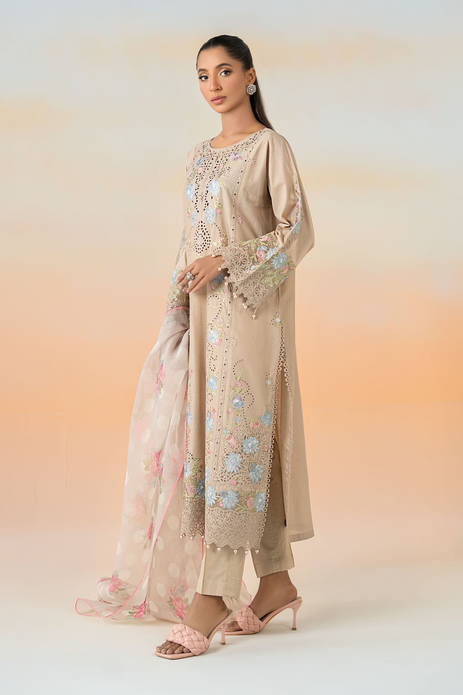 3 Piece Embroidered Lawn Suit