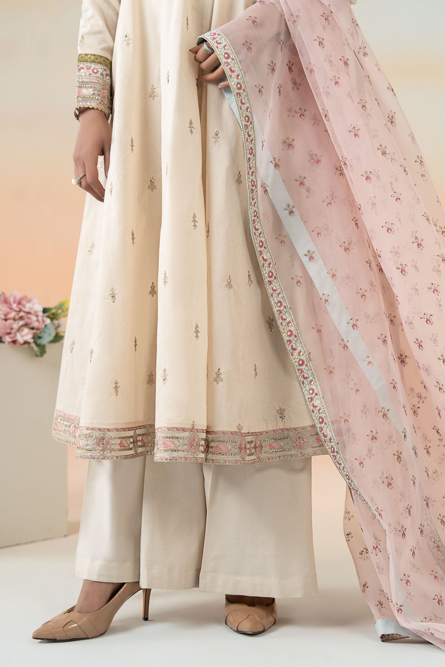 3 Piece Embroidered Lawn Suit