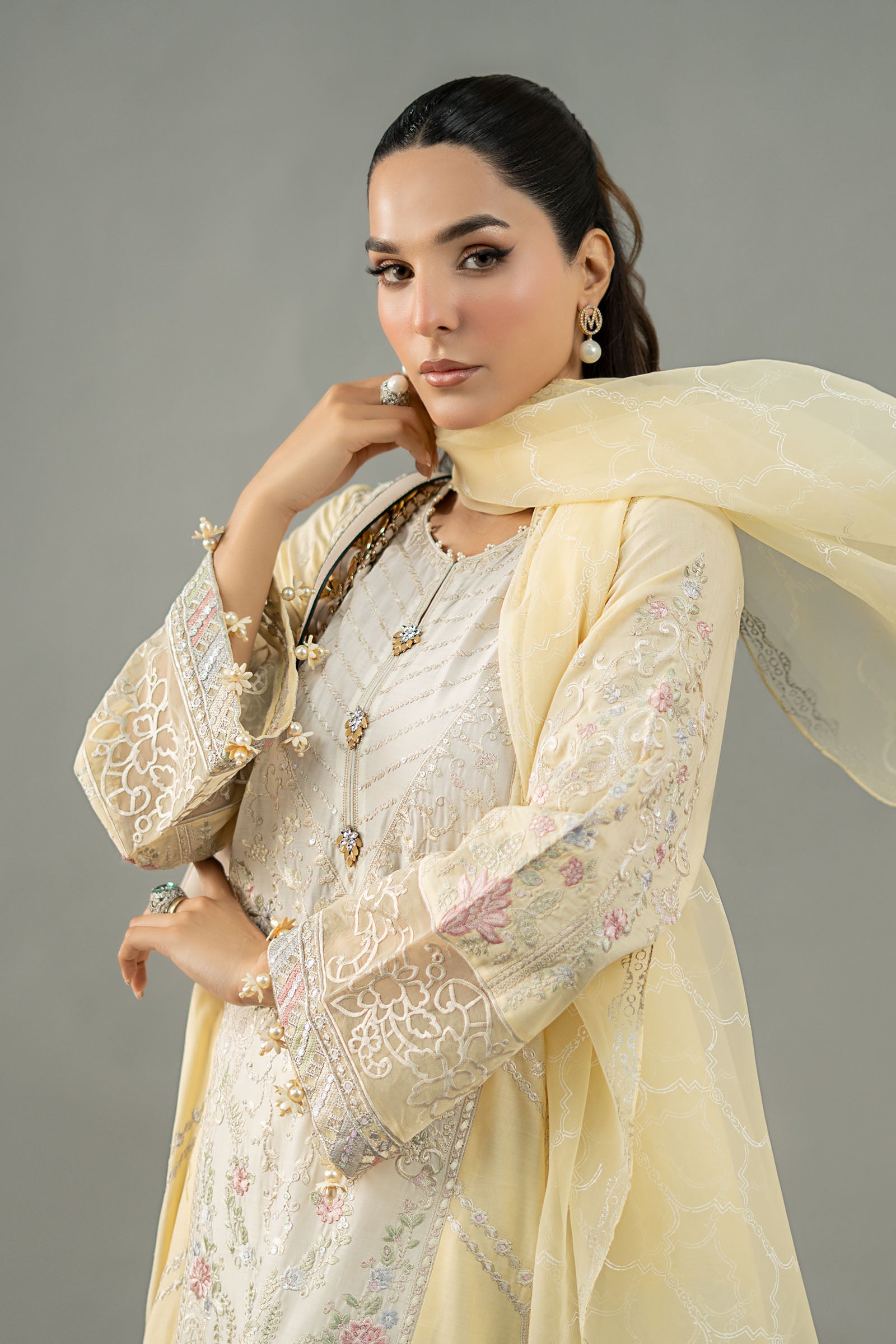 3 Piece Embroidered Lawn Suit