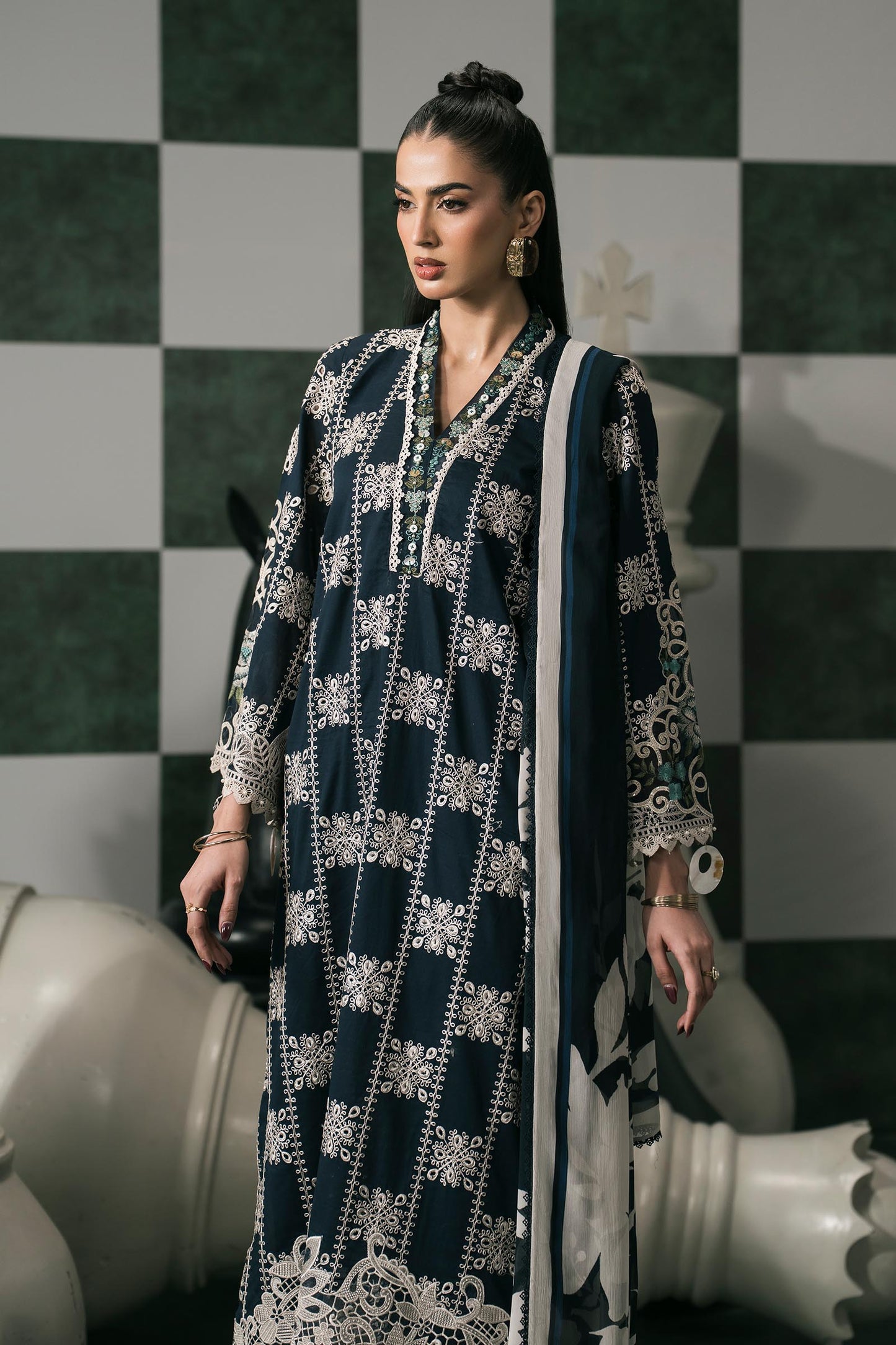 3 Piece Embroidered Lawn Suit