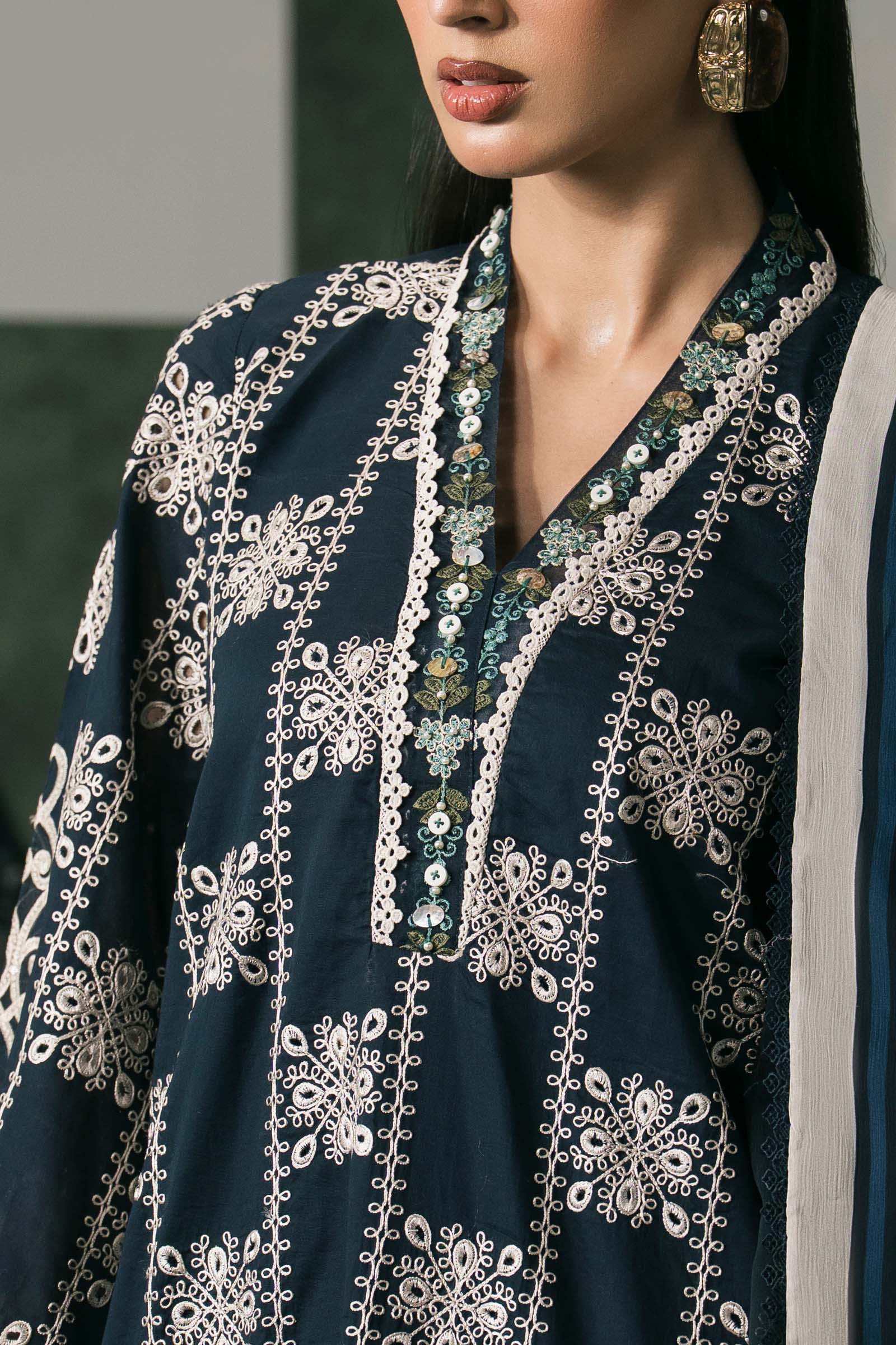 3 Piece Embroidered Lawn Suit