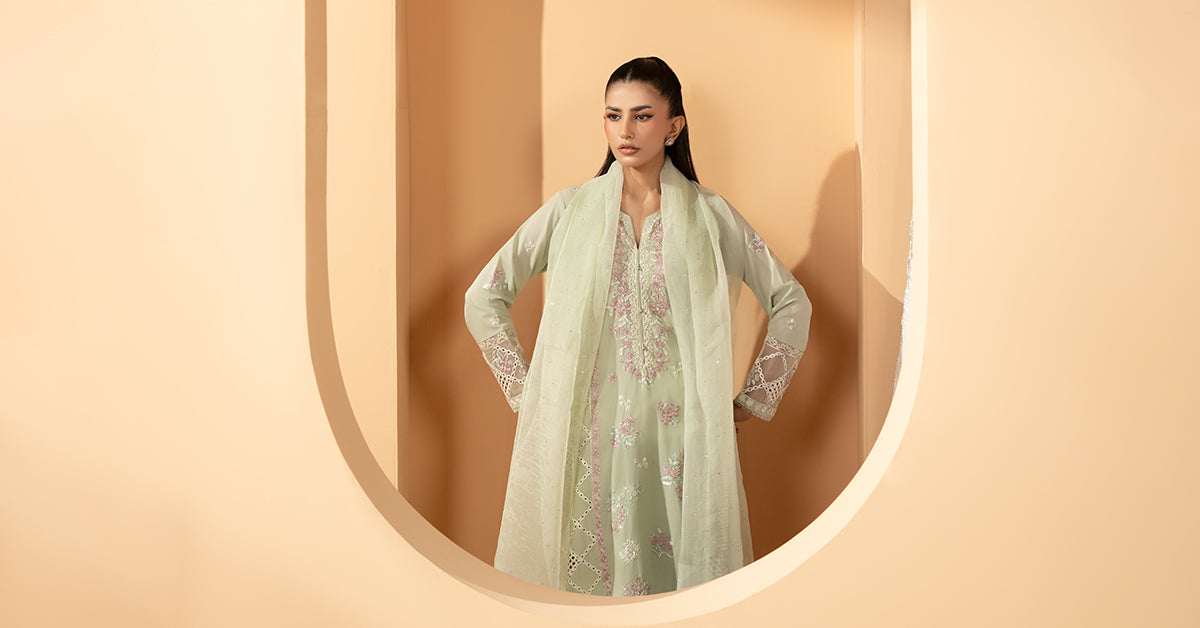 3 Piece Embroidered Lawn Suit