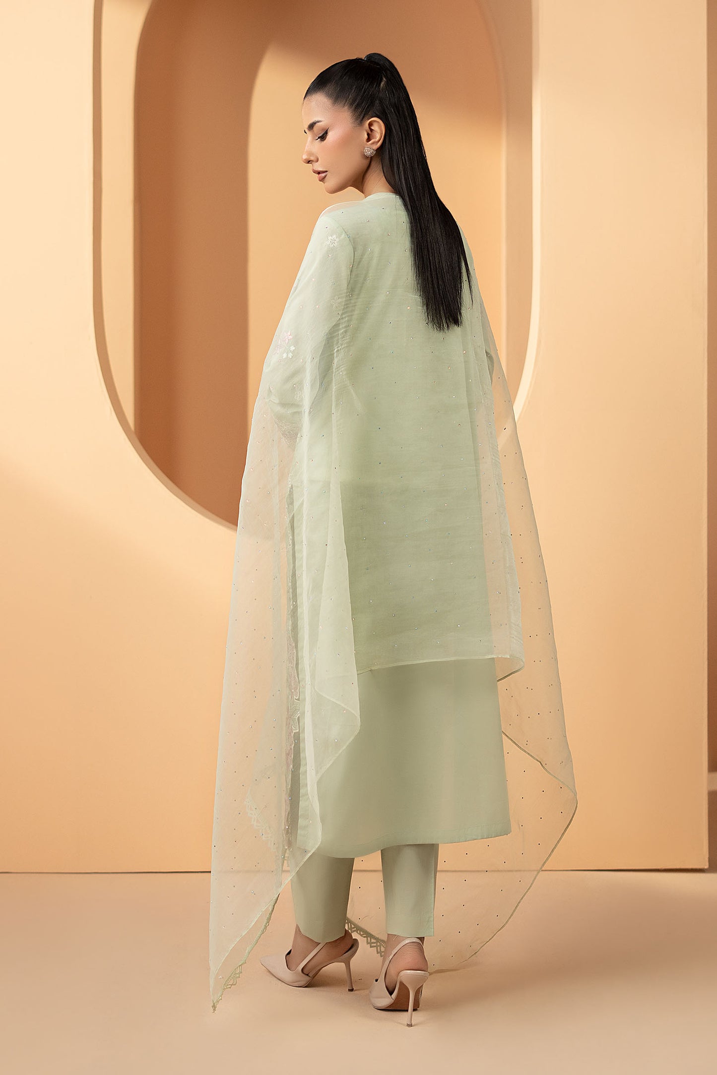 3 Piece Embroidered Lawn Suit