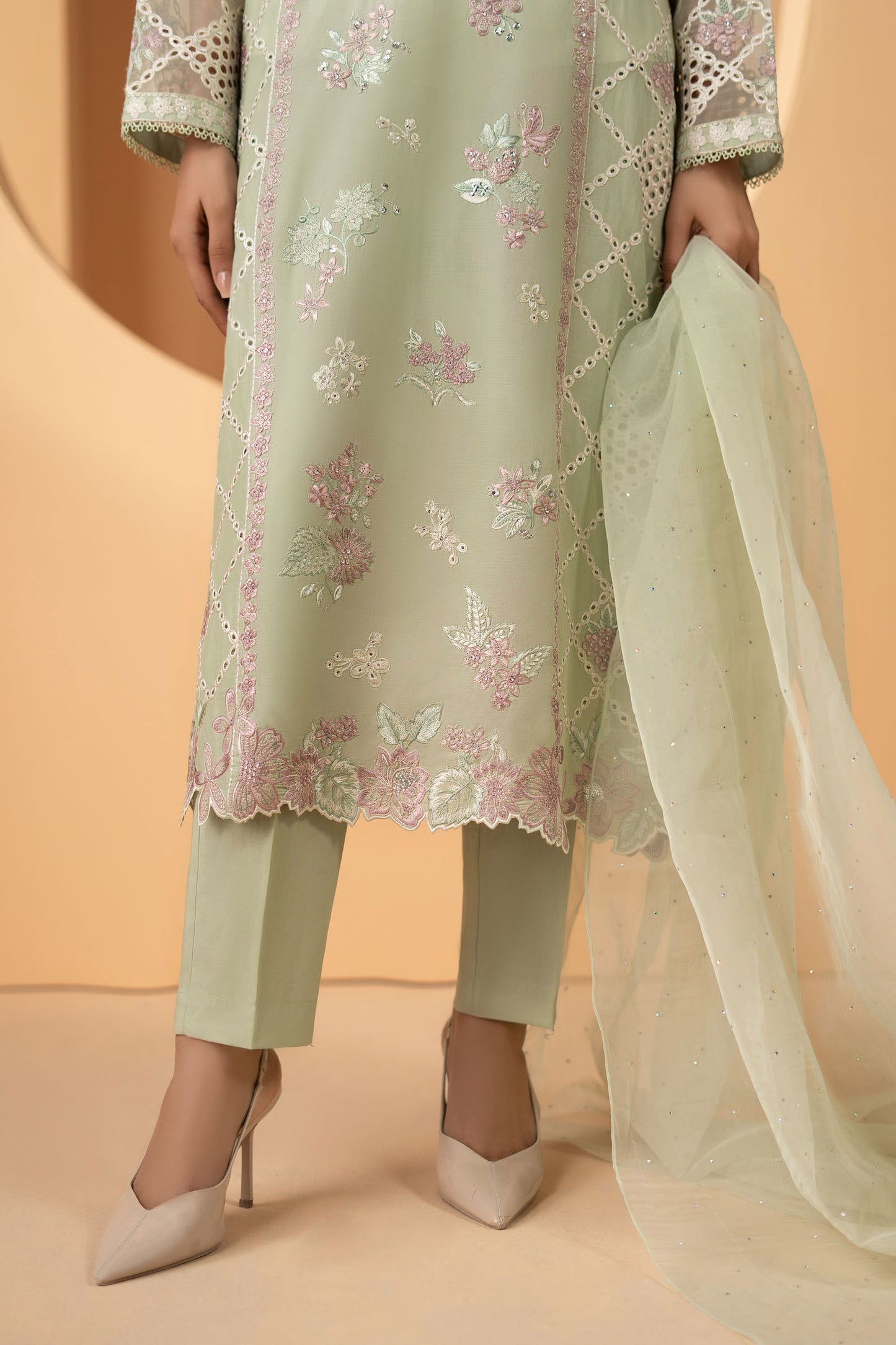 3 Piece Embroidered Lawn Suit