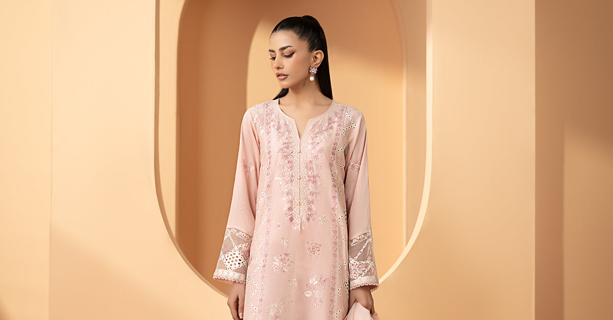 3 Piece Embroidered Lawn Suit