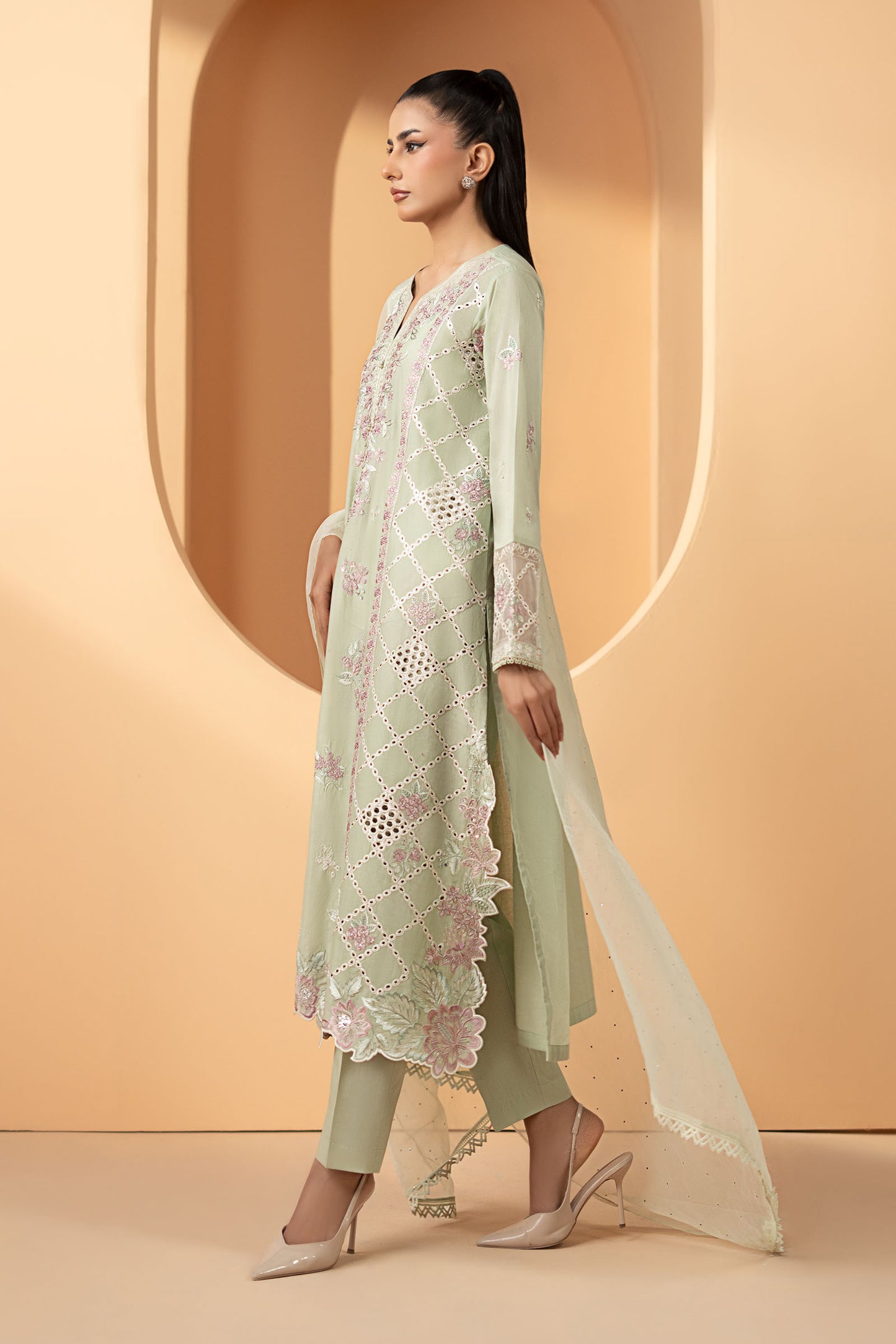 3 Piece Embroidered Lawn Suit