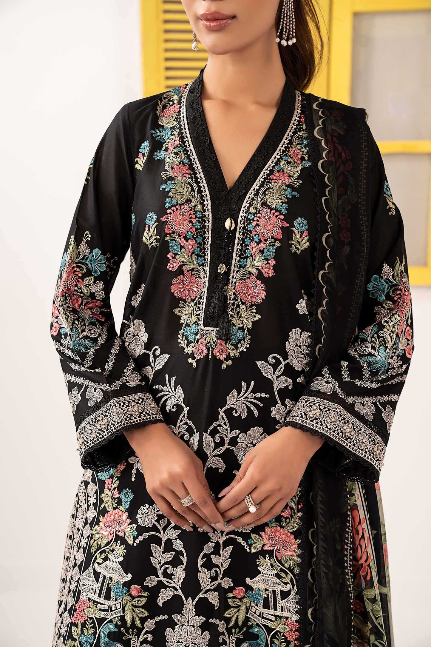 3 Piece Embroidered Lawn Suit