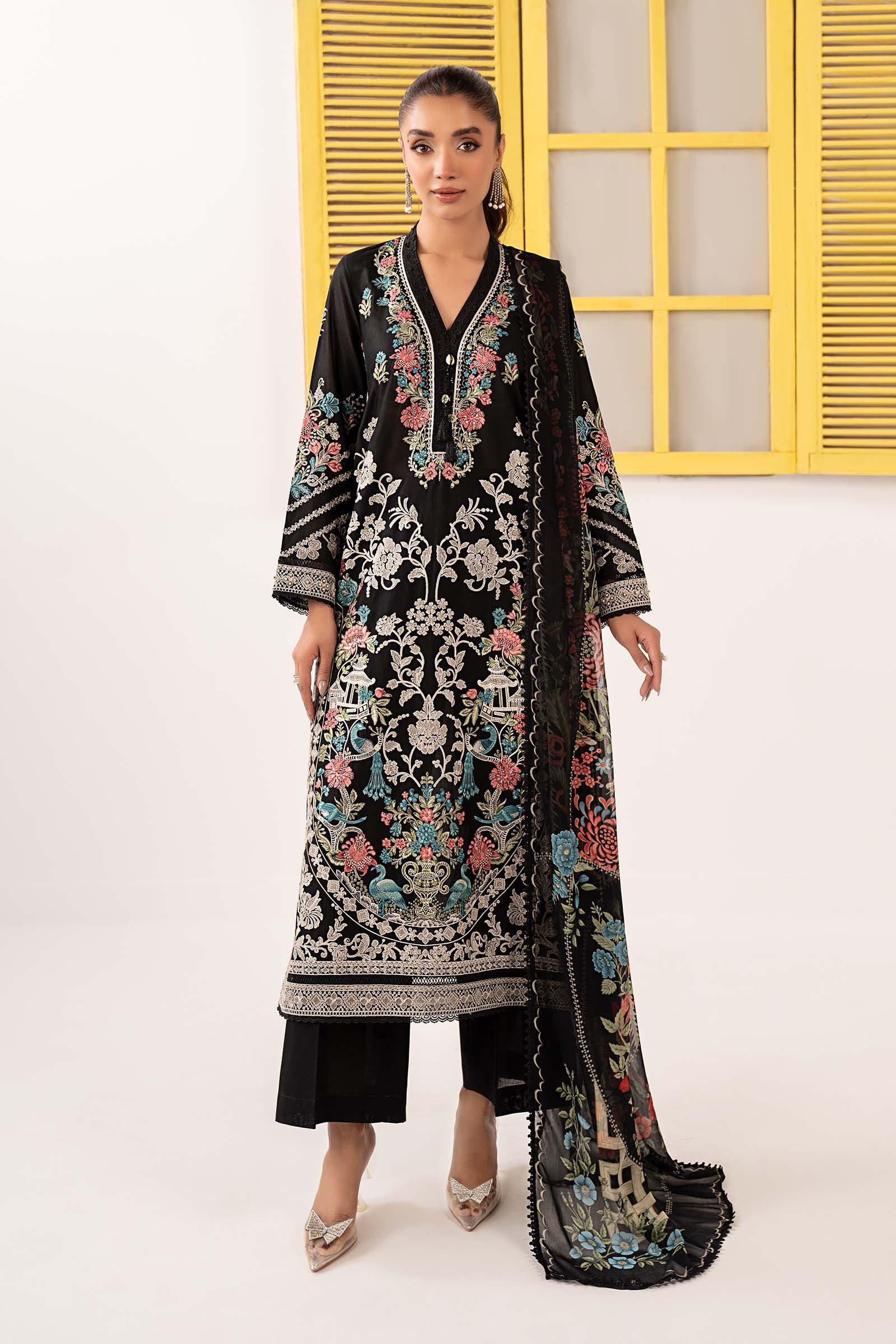 3 Piece Embroidered Lawn Suit