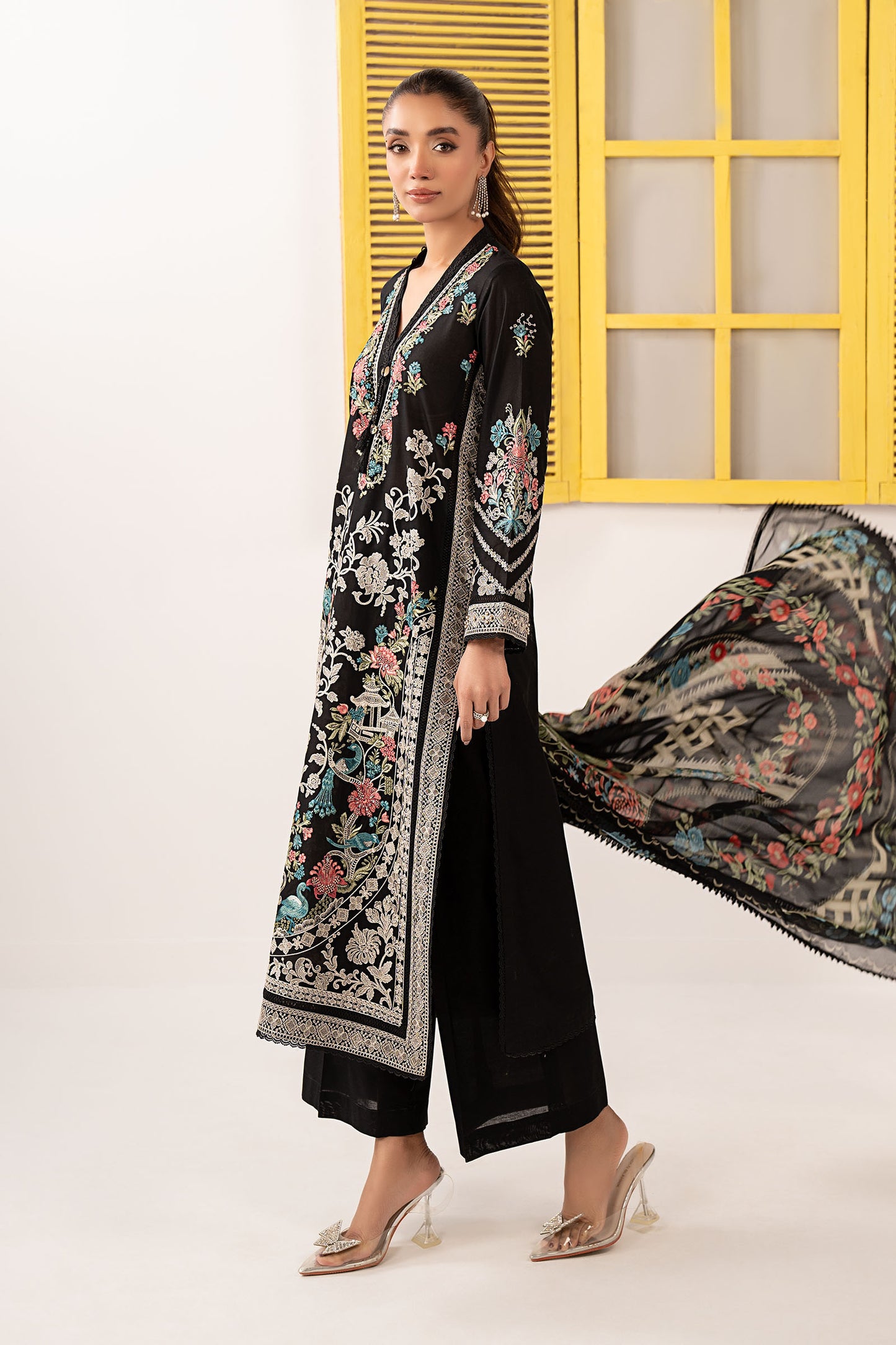 3 Piece Embroidered Lawn Suit