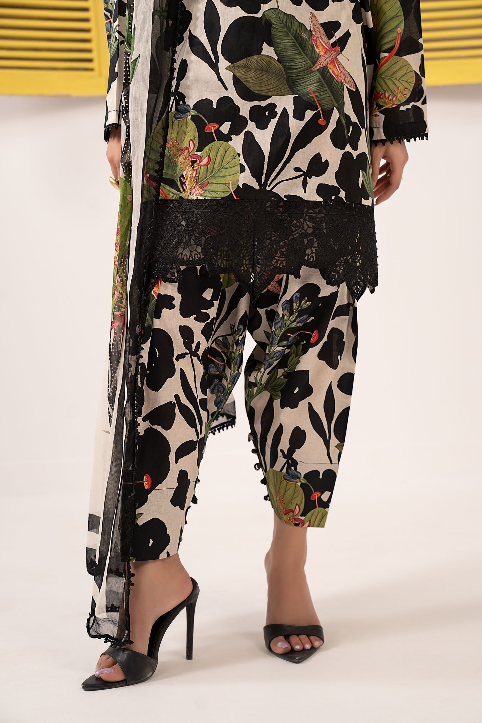 3 Piece Embroidered Lawn Suit