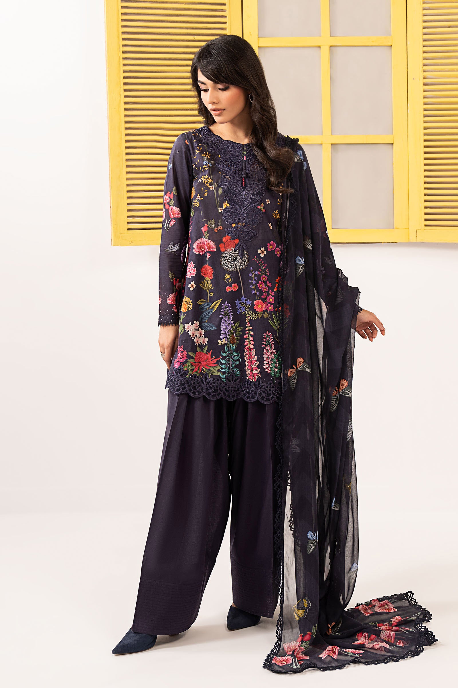 3 Piece Embroidered Lawn Suit