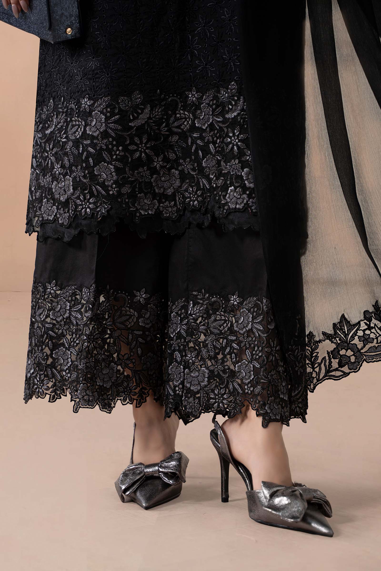 3 Piece Embroidered Lawn Suit