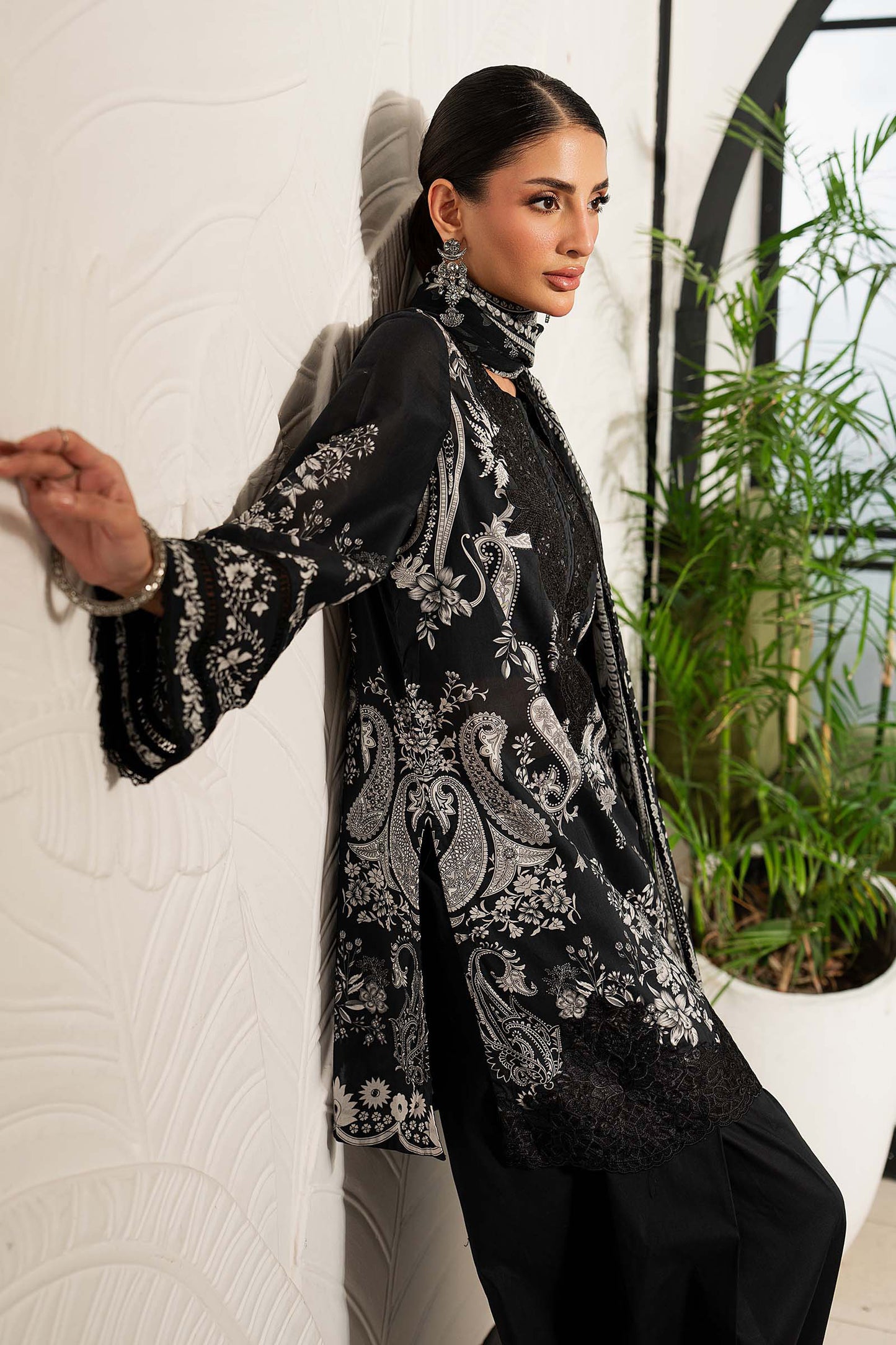 3 Piece Embroidered Lawn Suit