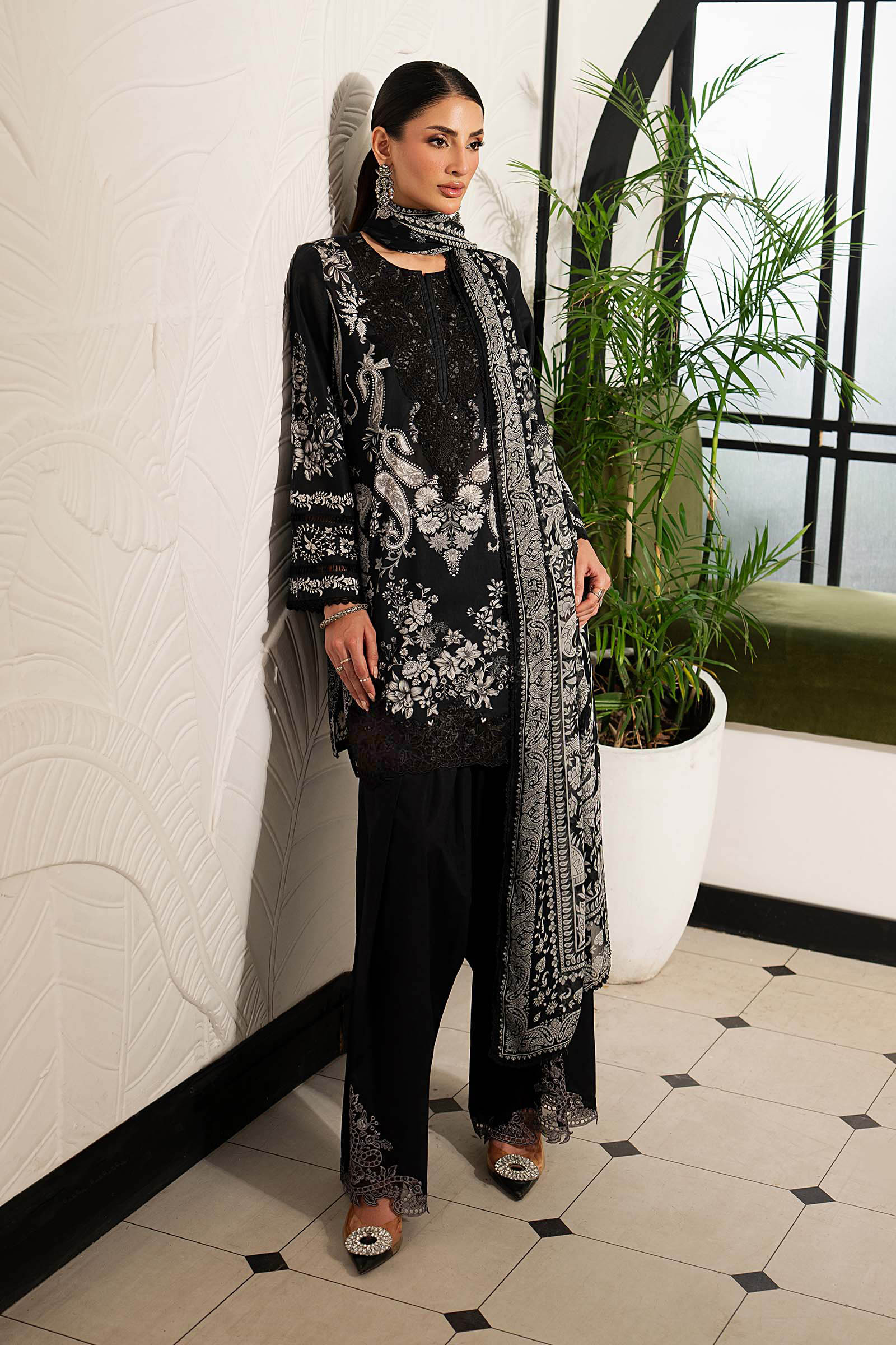 3 Piece Embroidered Lawn Suit