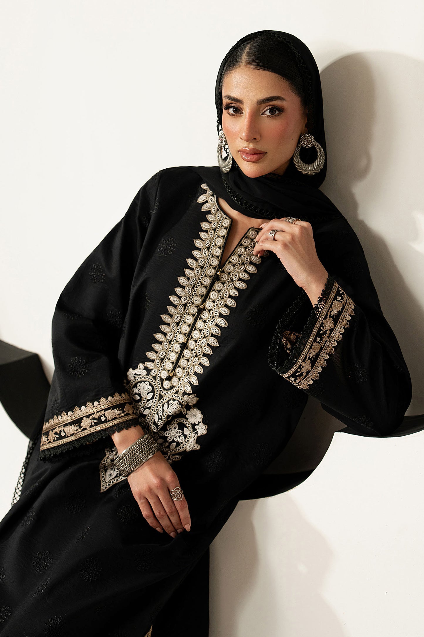 3 Piece Embroidered Lawn Suit