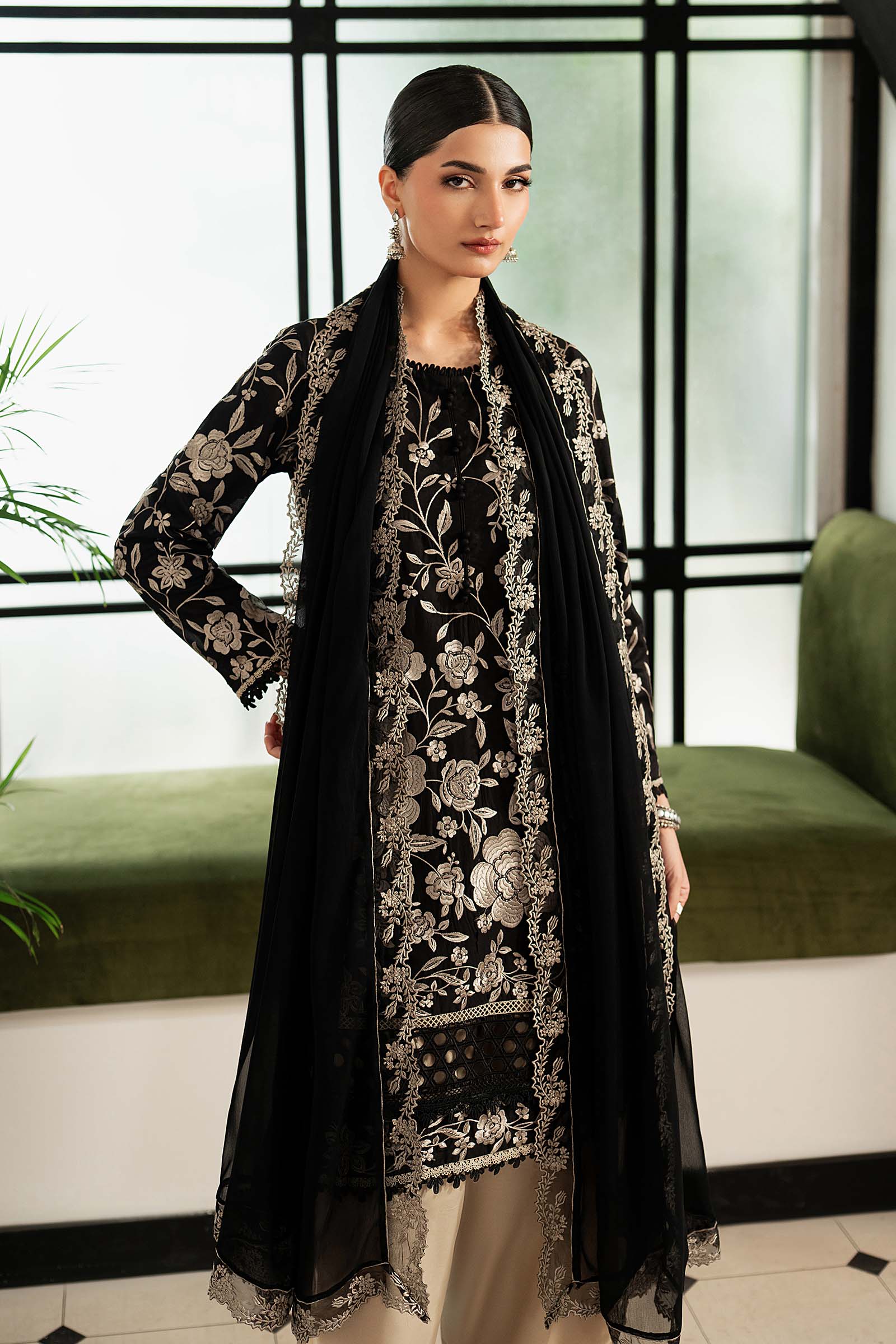 3 Piece Embroidered Lawn Suit