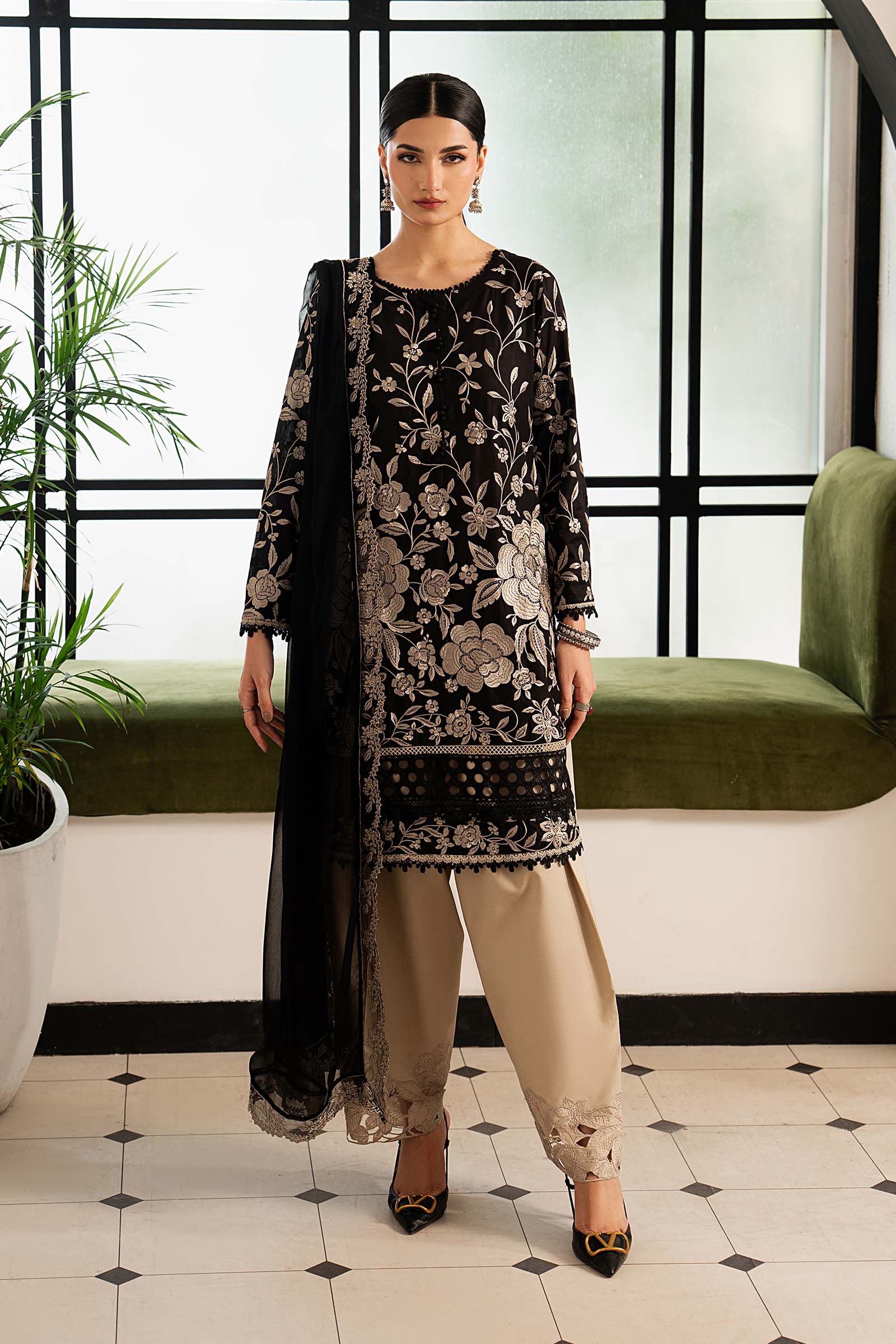 3 Piece Embroidered Lawn Suit