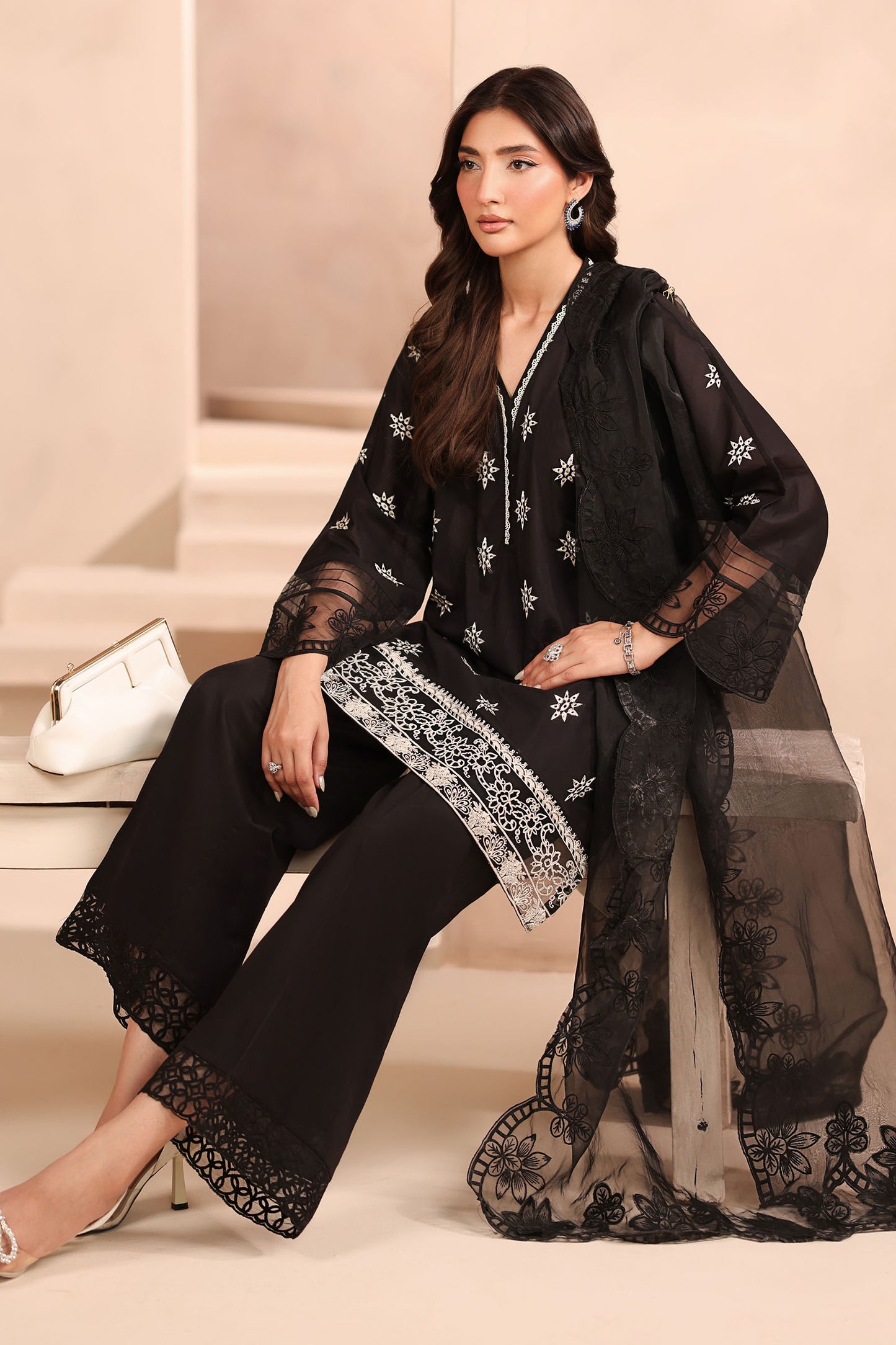 3 Piece Embroidered Lawn Suit