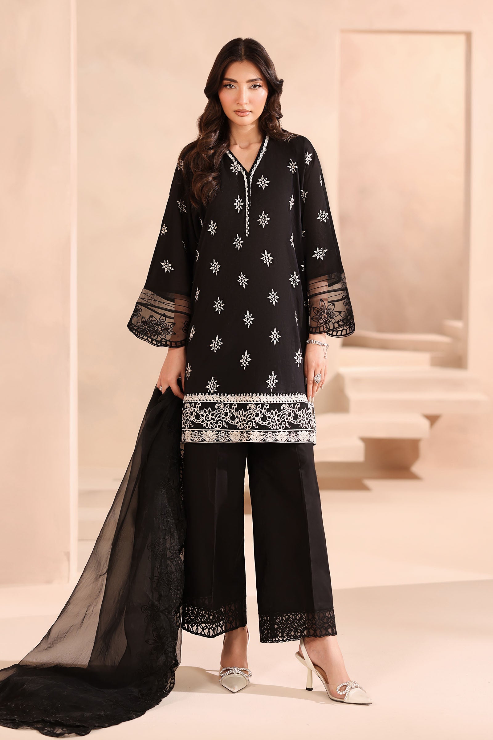 3 Piece Embroidered Lawn Suit