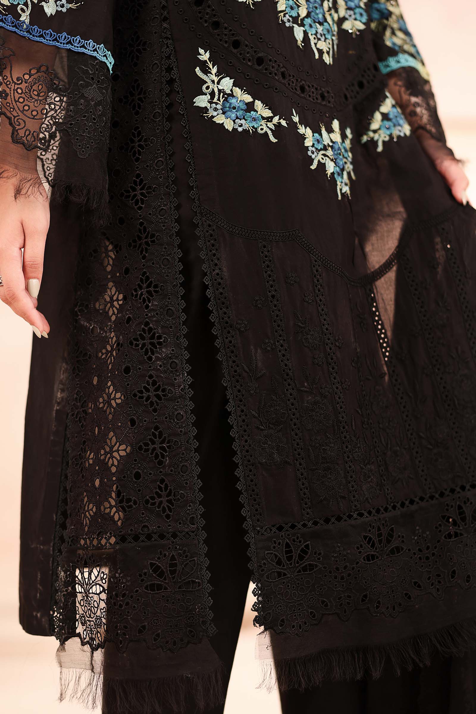 3 Piece Embroidered Lawn Suit