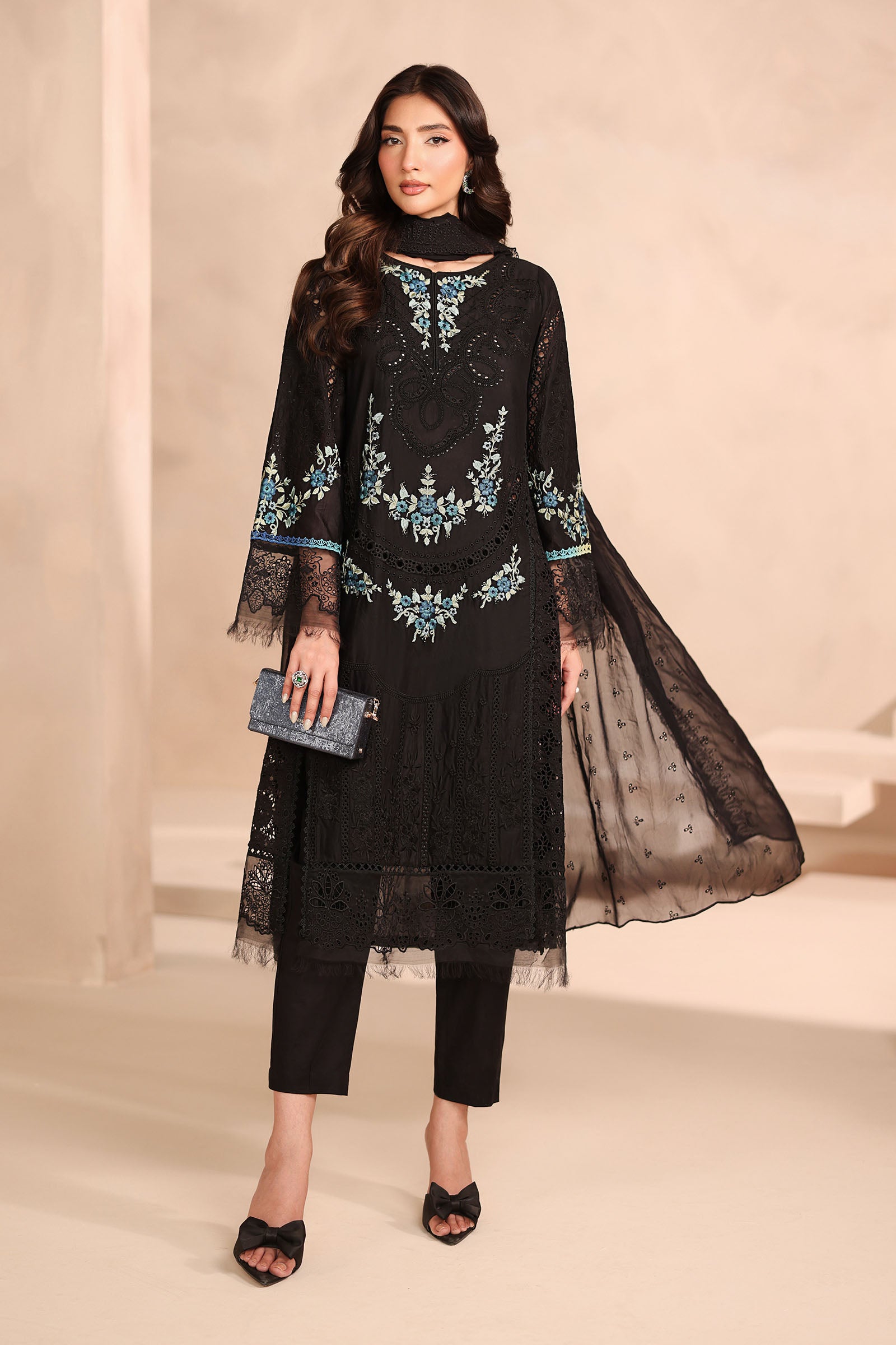 3 Piece Embroidered Lawn Suit