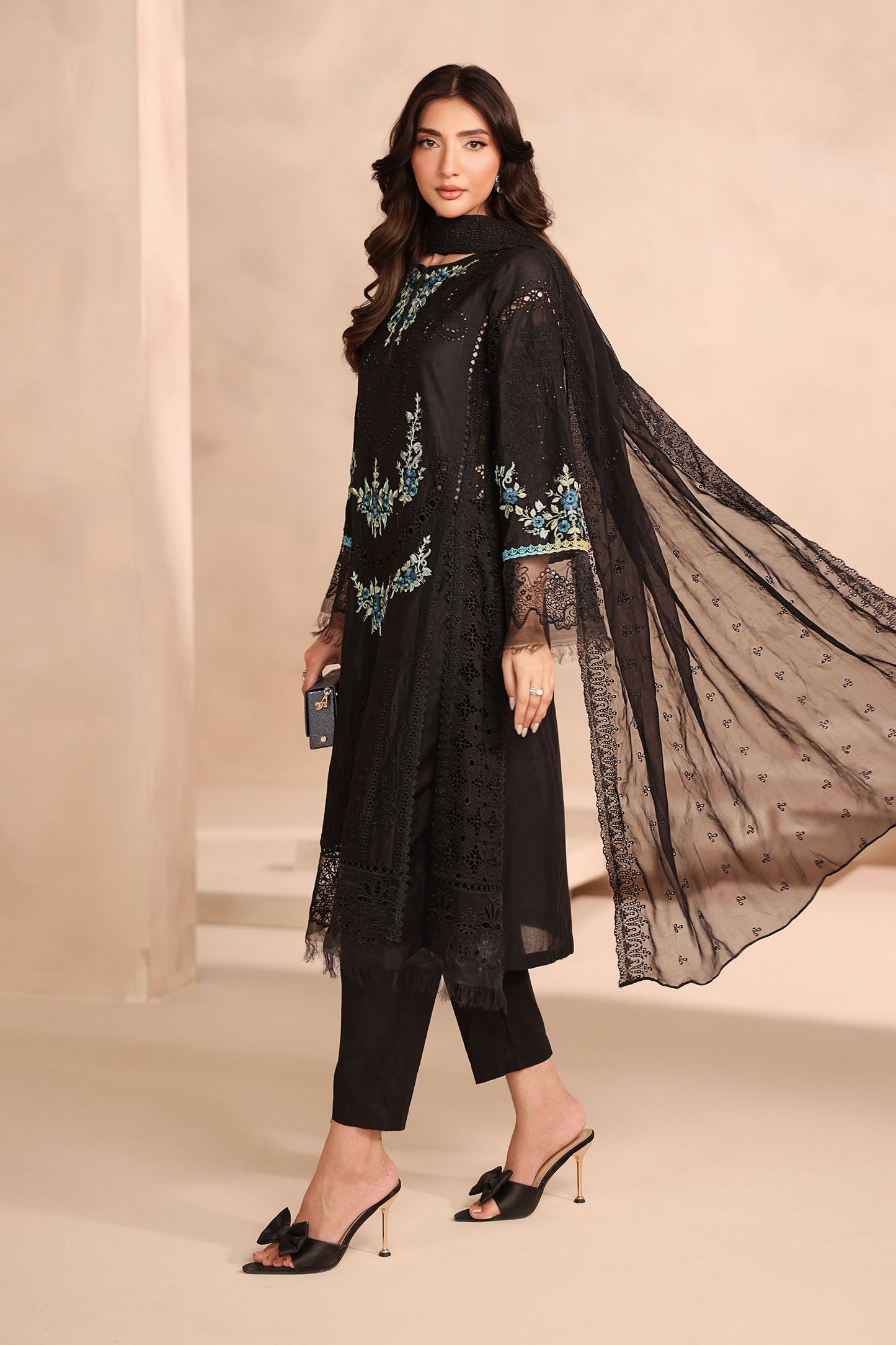 3 Piece Embroidered Lawn Suit